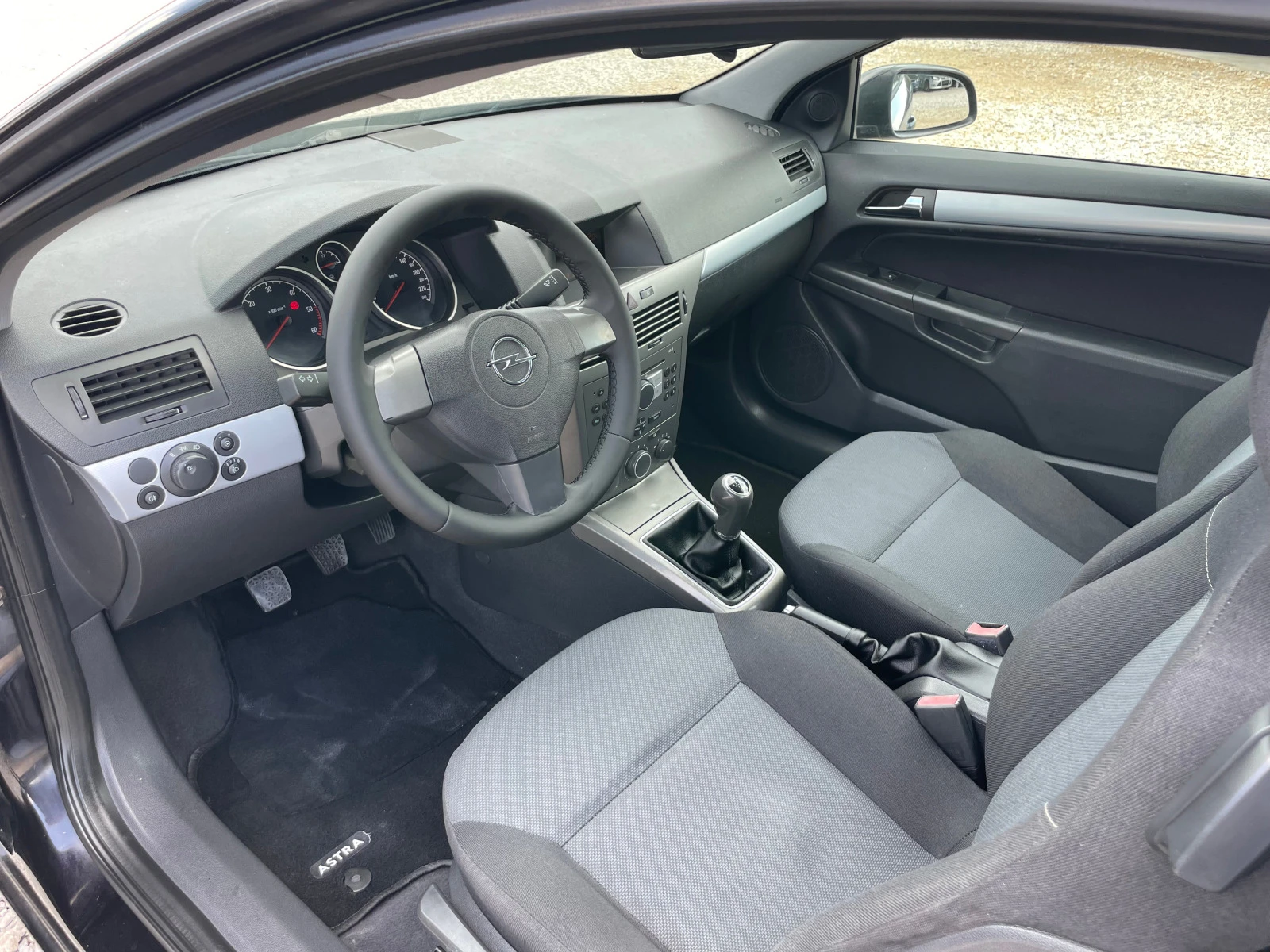 Opel Astra 1.3GTC-90К.С-ИТАЛИЯ-КЛИМА - изображение 8