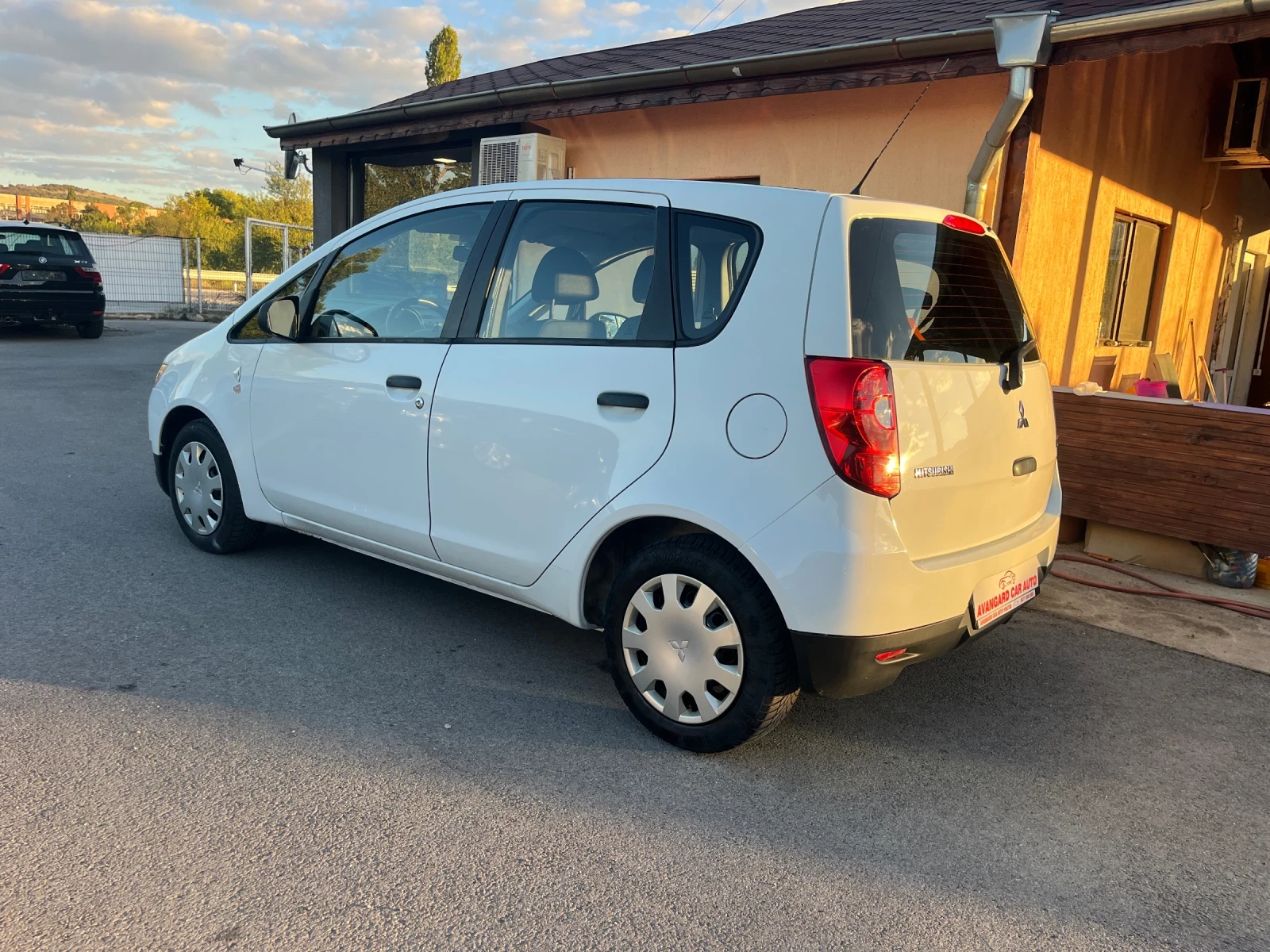 Mitsubishi Colt 1.1 бензин - изображение 6