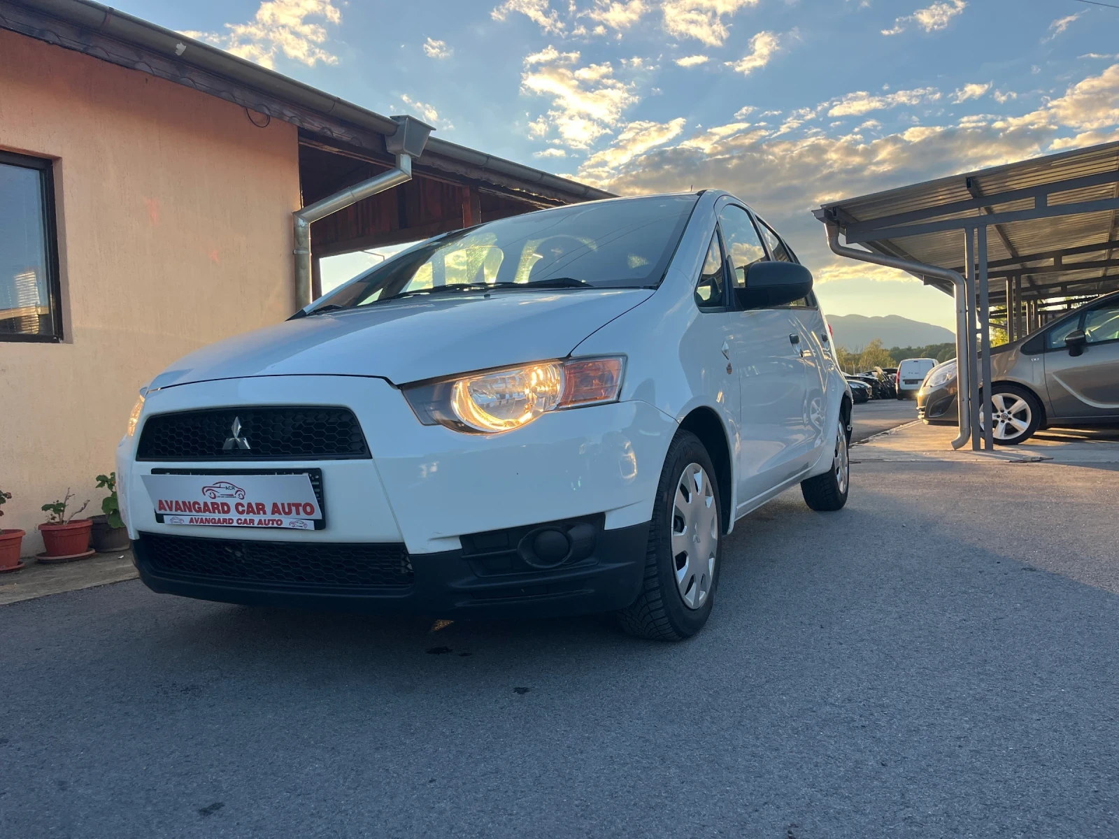 Mitsubishi Colt 1.1 бензин - [1] 