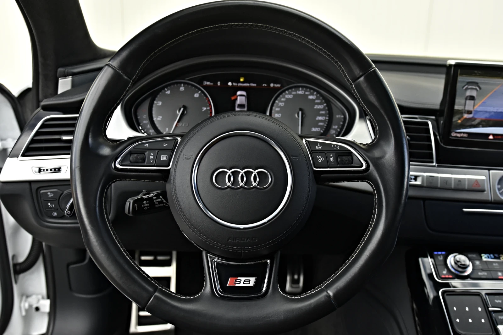 Audi S8 4.0 V8T MATRIX TV PANO EXCLUSIVE  FULL CARBON | Mobile.bg   11