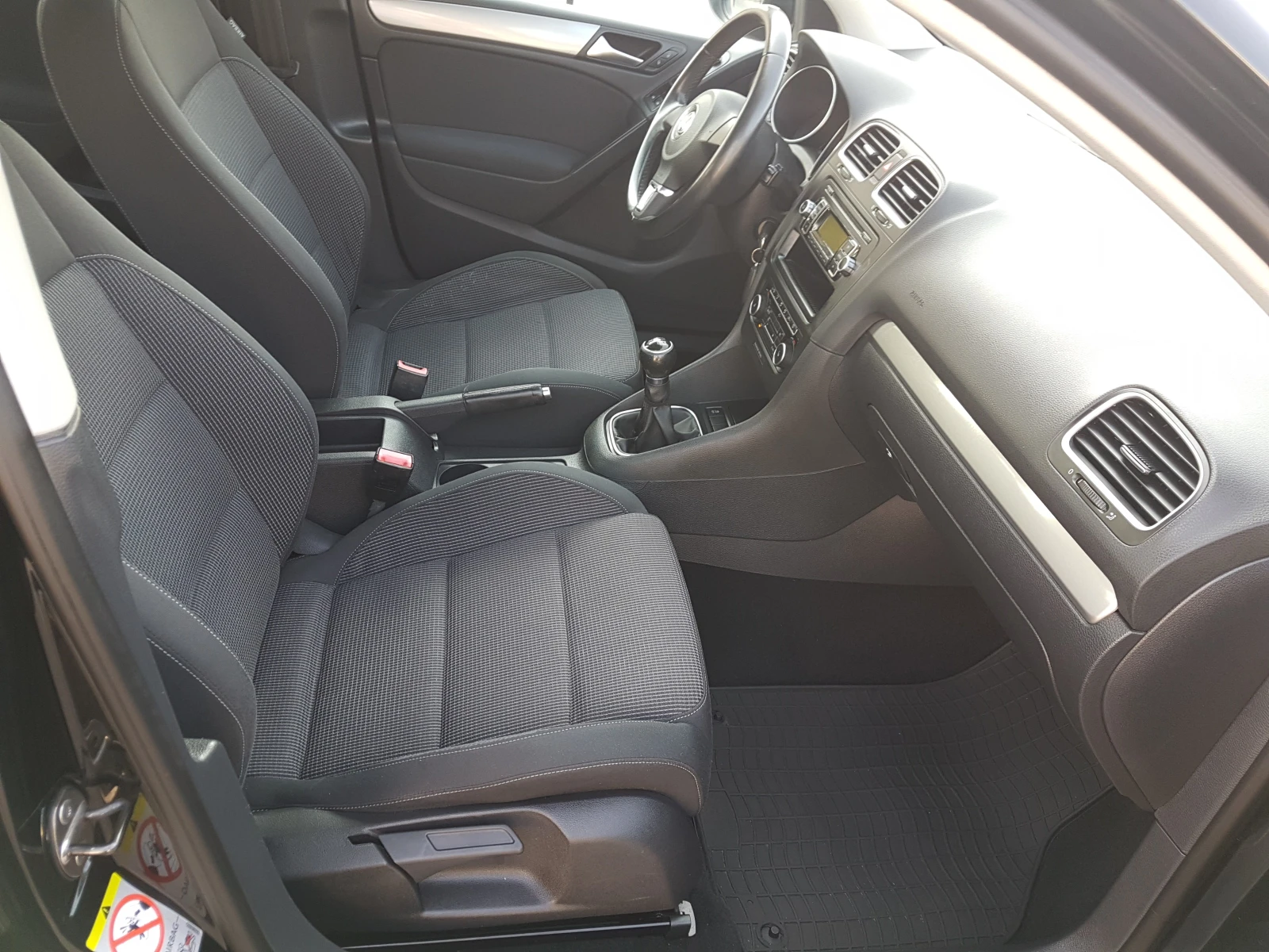 VW Golf 1.6TDI - изображение 9