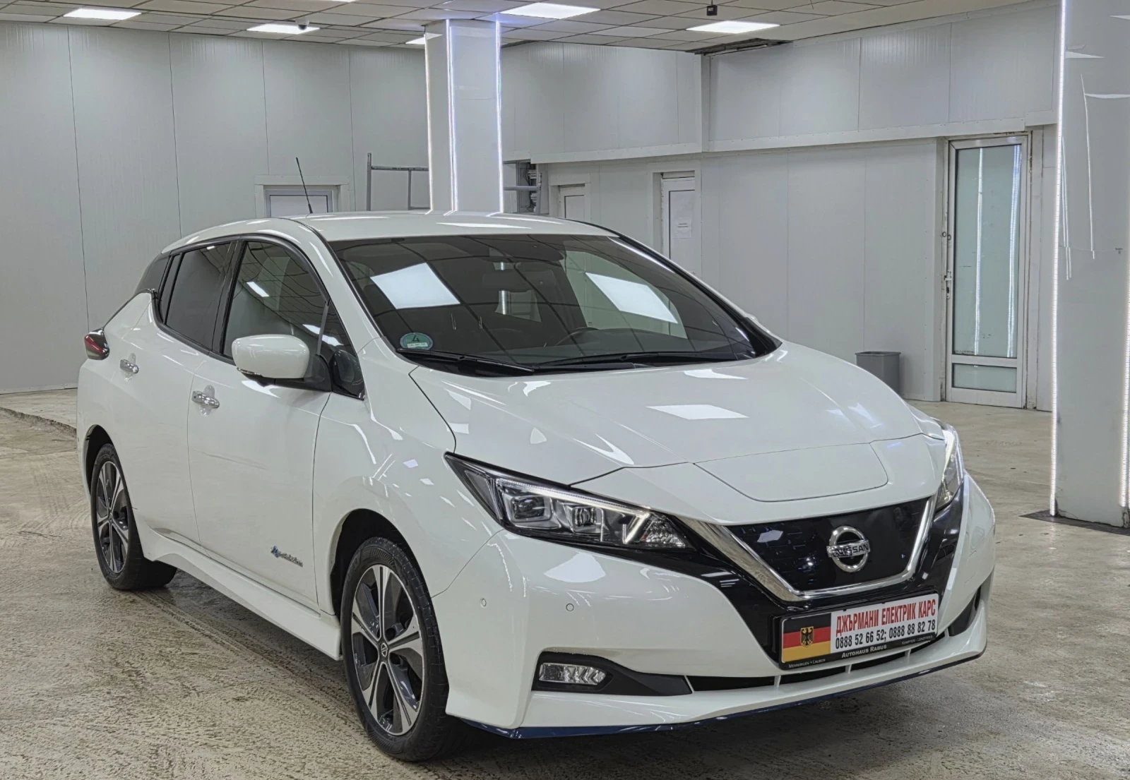Nissan Leaf  61000КМ/Заверена Сервизна Книжка