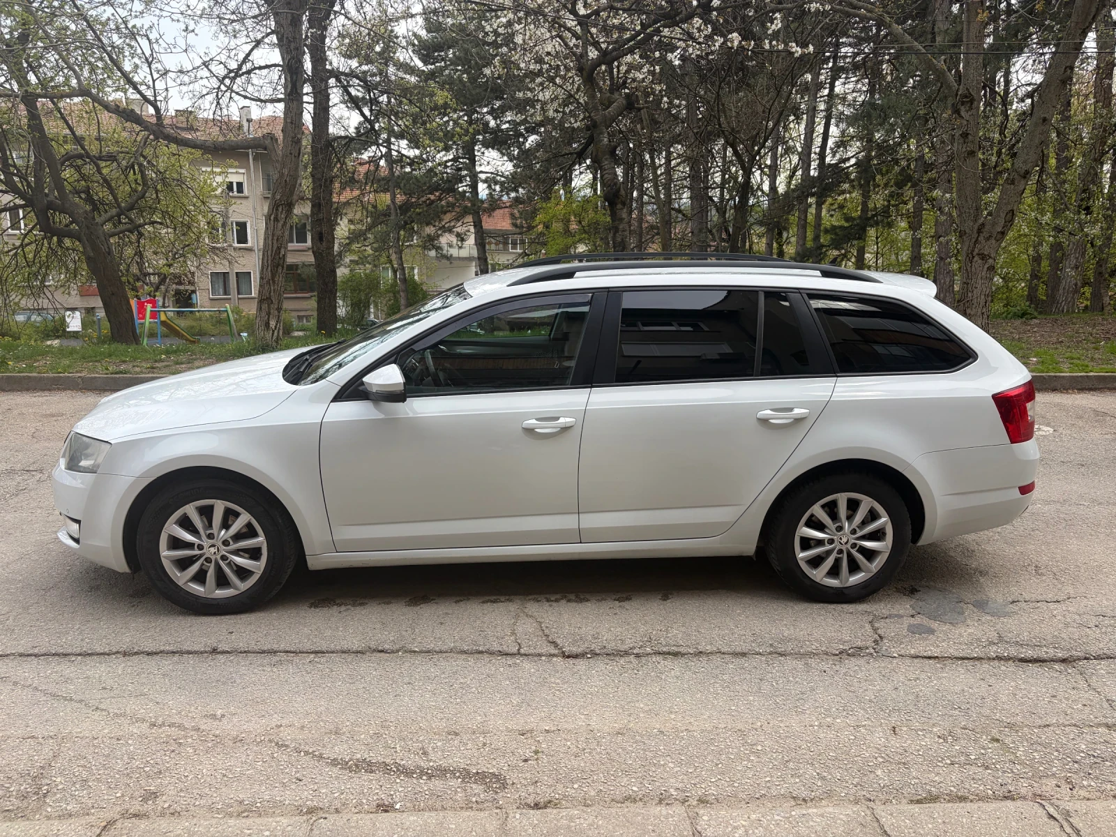 Skoda Octavia 1, 6 TDI 7 DSJ, снимка 7 - Автомобили и джипове - 54209685