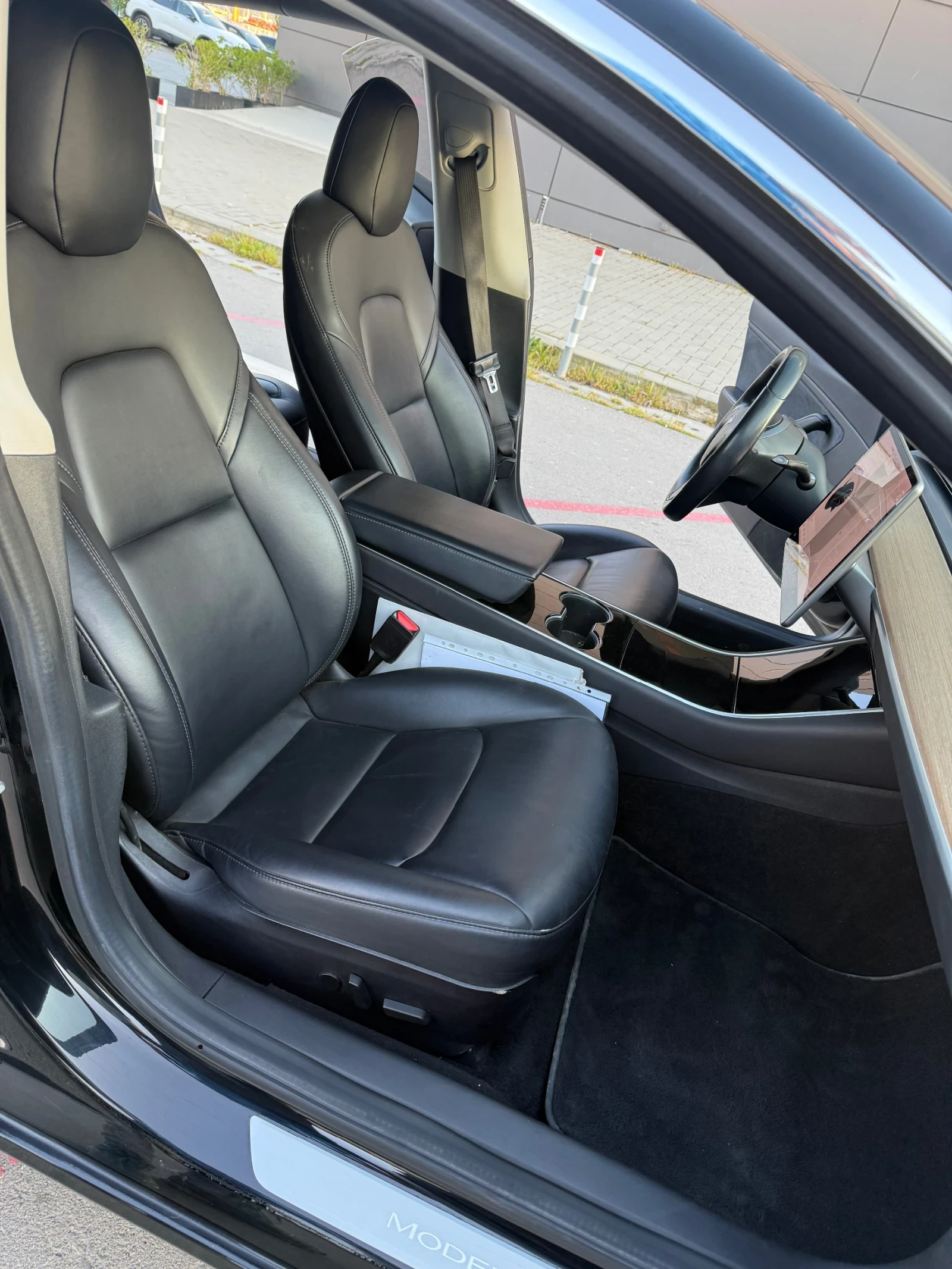 Tesla Model 3 Long Range , снимка 13 - Автомобили и джипове - 54444291