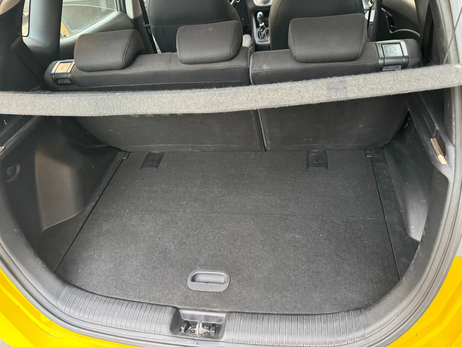 Hyundai Ix20, снимка 9 - Автомобили и джипове - 54671793
