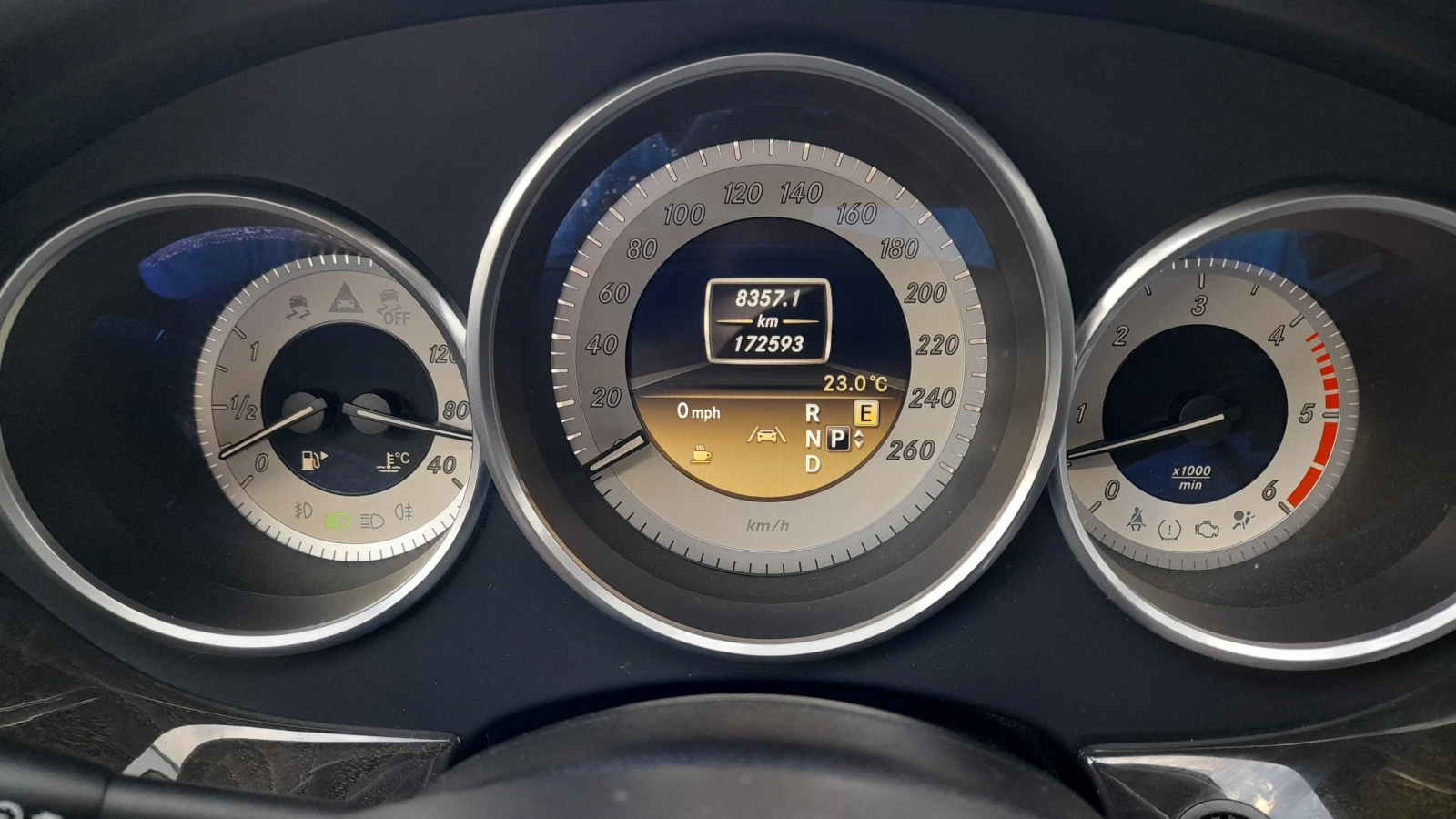 Mercedes-Benz CLS 350 CDI - SWISS , снимка 14 - Автомобили и джипове - 54704088