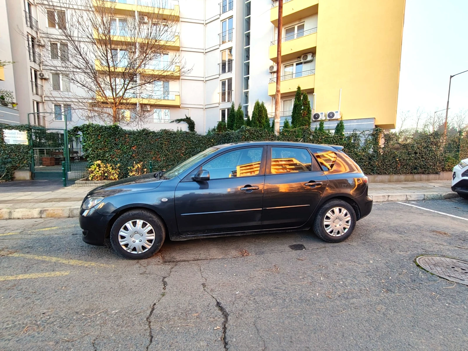 Mazda 3 1, 6 D, снимка 4 - Автомобили и джипове - 54733387