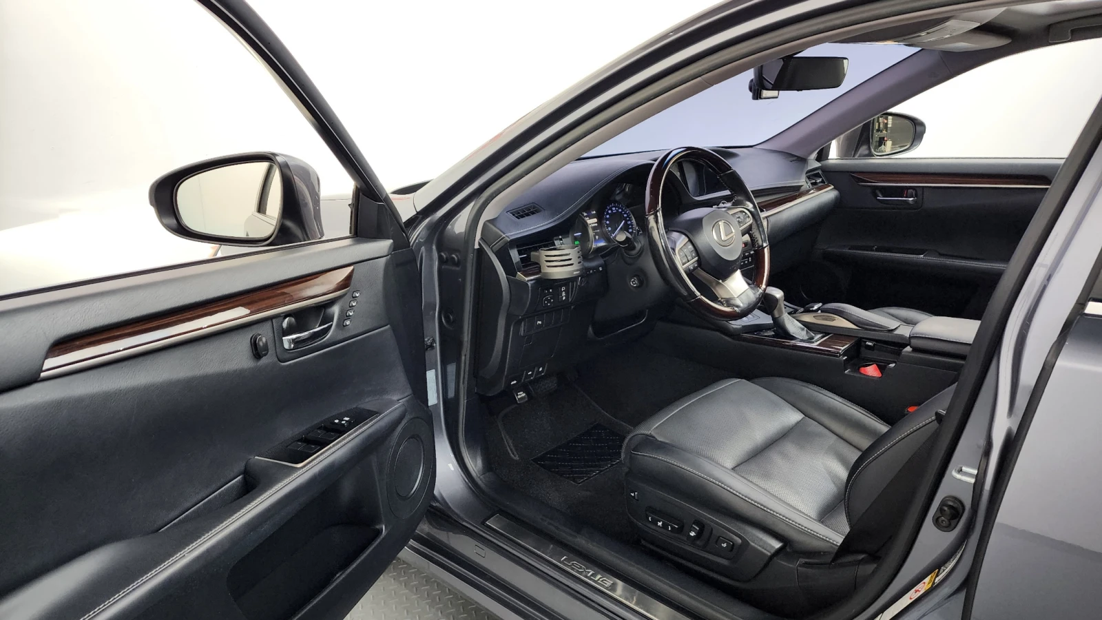 Lexus ES ���* ������ ���� | Mobile.bg � ����������� 10