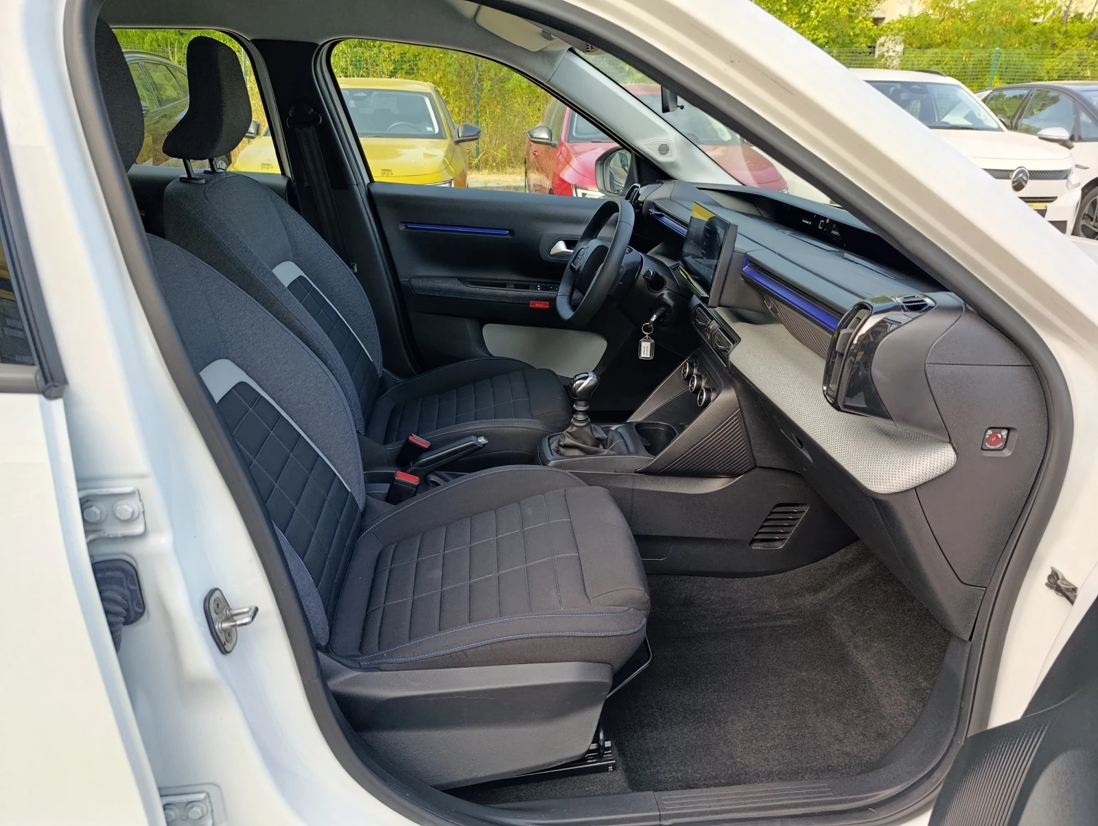 Citroen C3 1.2 100кс. Закупен от БГ, снимка 8 - Автомобили и джипове - 55665920