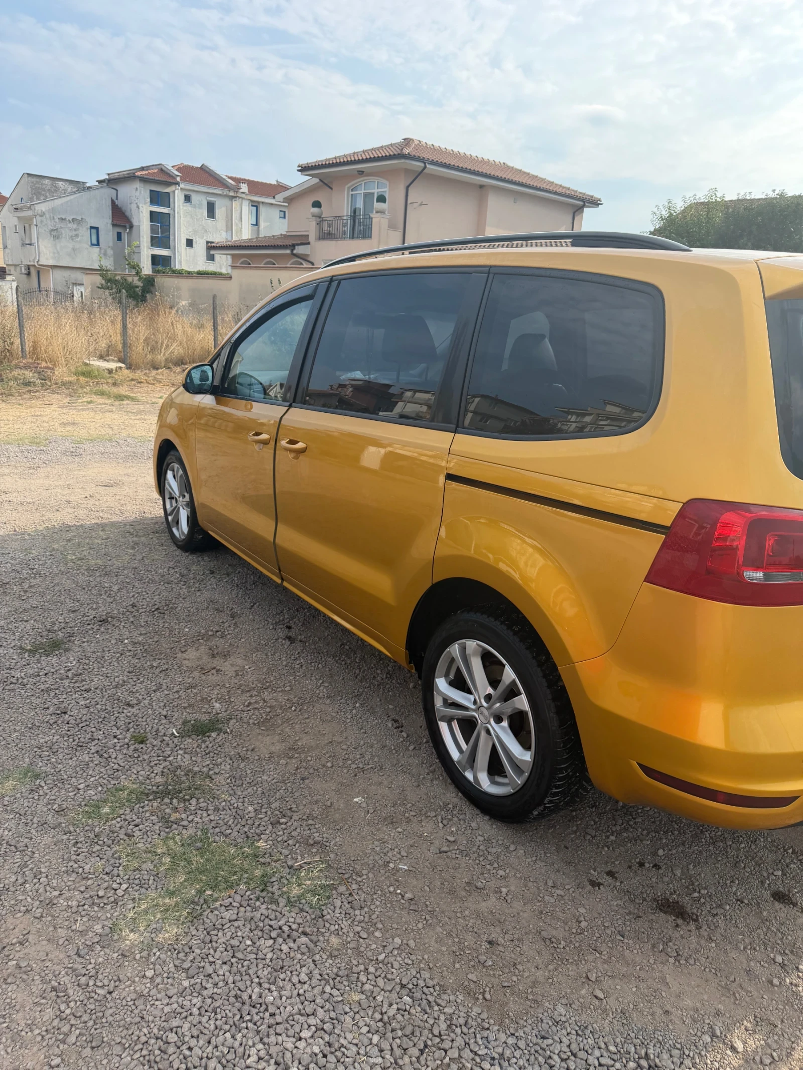 VW Sharan 2.0 TDI, снимка 5 - Автомобили и джипове - 55942669