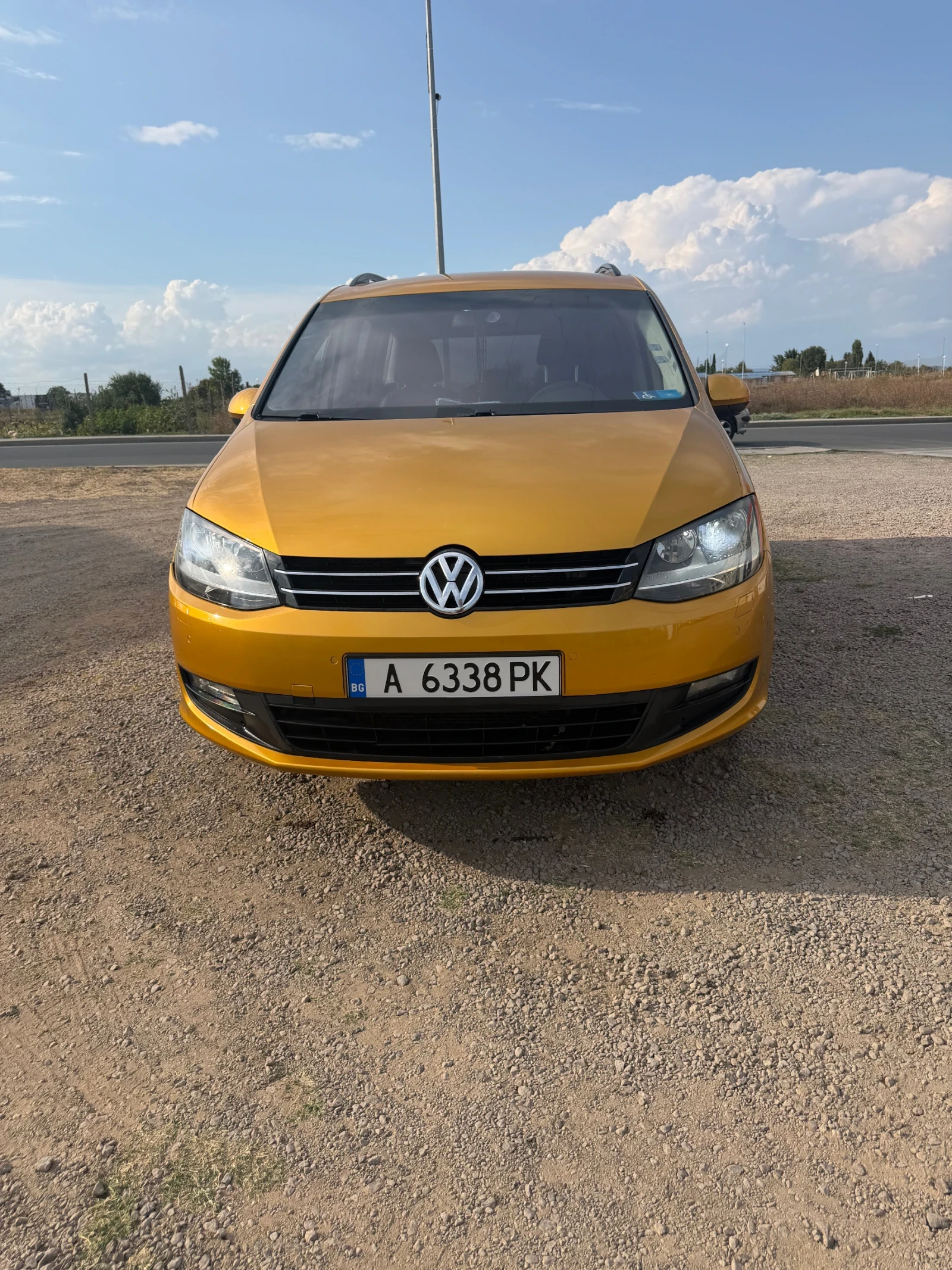 VW Sharan 2.0 TDI, снимка 3 - Автомобили и джипове - 55942669