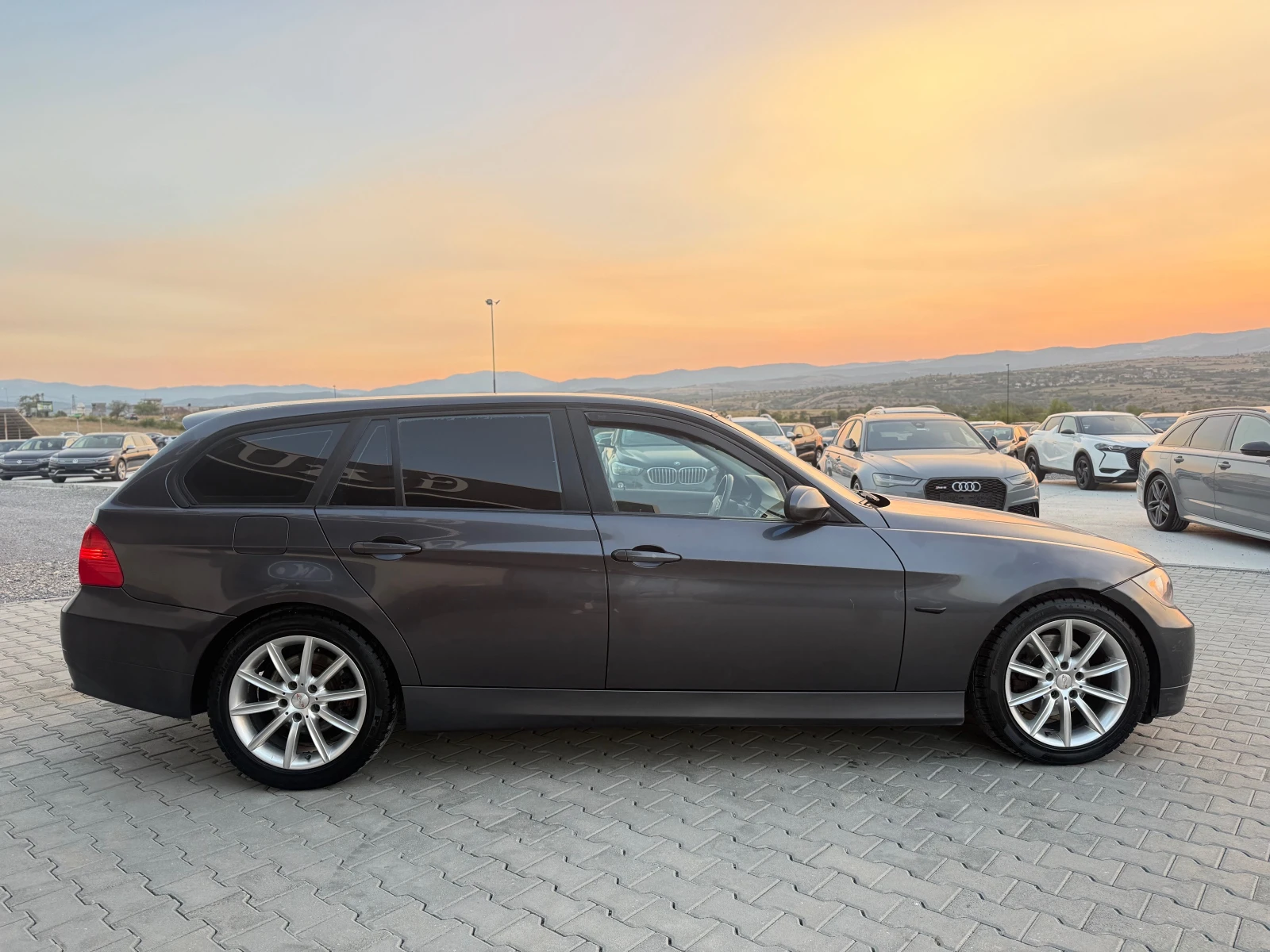 BMW 320 2.0d Собствен лизинг !!!, снимка 4 - Автомобили и джипове - 55981757