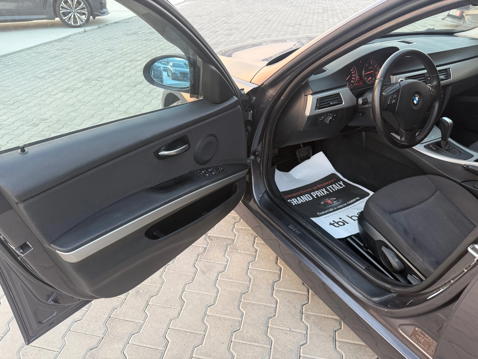 BMW 320 2.0d Собствен лизинг !!!, снимка 10 - Автомобили и джипове - 55981757