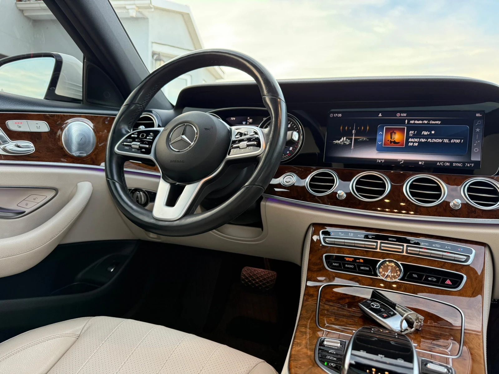 Mercedes-Benz E 300, снимка 13 - Автомобили и джипове - 56584070