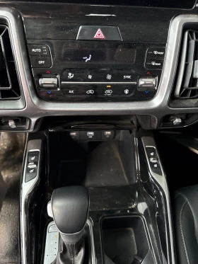 Kia Sorento 2.2 CRDI 4x4 - OЧАКВАН ВНОС, снимка 6