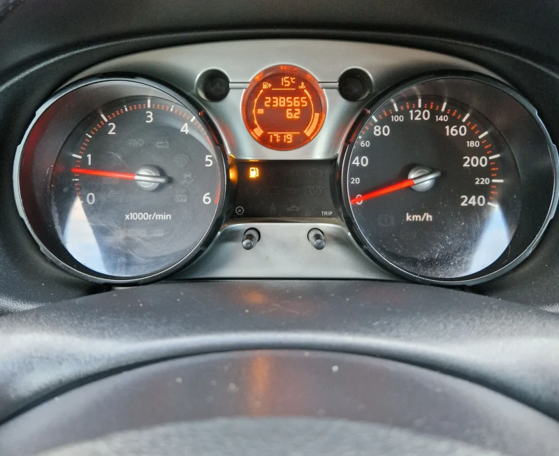 Nissan Qashqai 1.5DCI, снимка 10 - Автомобили и джипове - 48617992