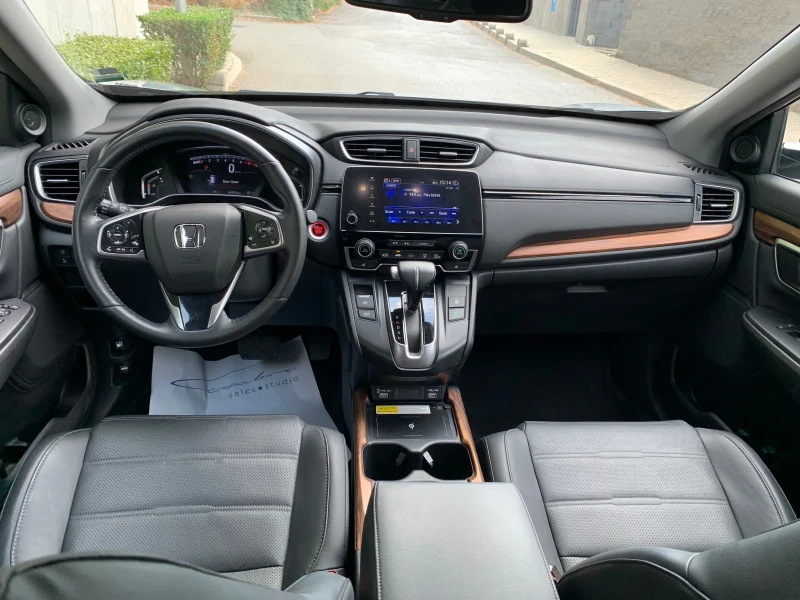 Honda Cr-v Touring Distronic AWD 1.5 TURBO, снимка 11 - Автомобили и джипове - 51506377