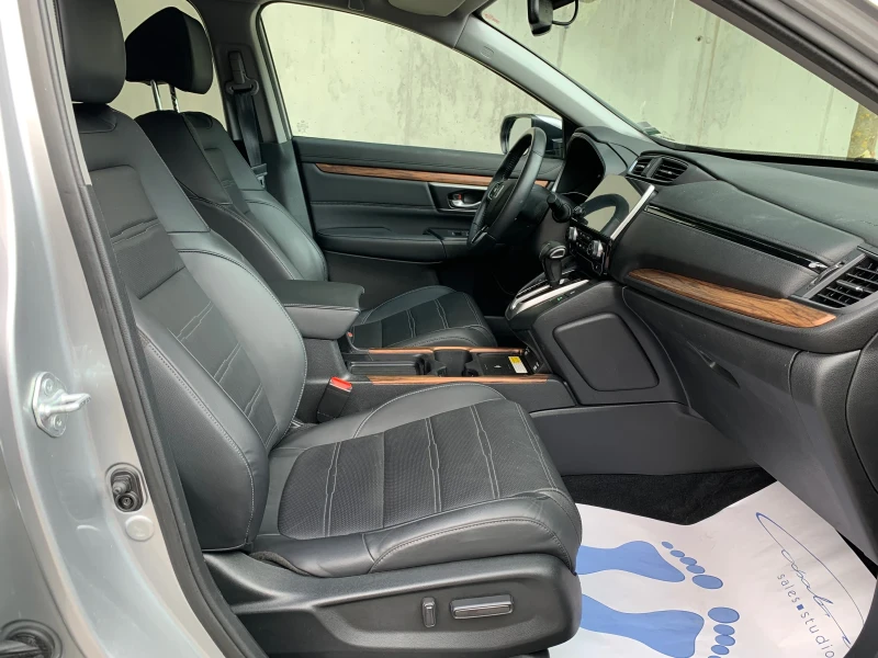 Honda Cr-v Touring Distronic AWD 1.5 TURBO, снимка 9 - Автомобили и джипове - 51506377