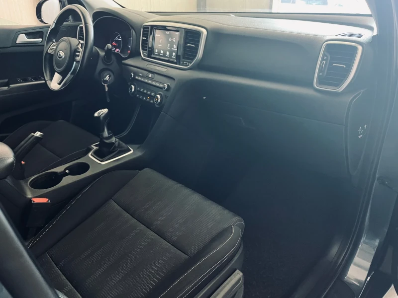 Kia Sportage 08/2019, евро6, 156000км, снимка 9 - Автомобили и джипове - 51008388
