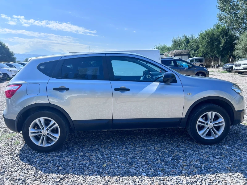 Nissan Qashqai  1.6 Фабричен Газов Инжекцион , снимка 4 - Автомобили и джипове - 51199094