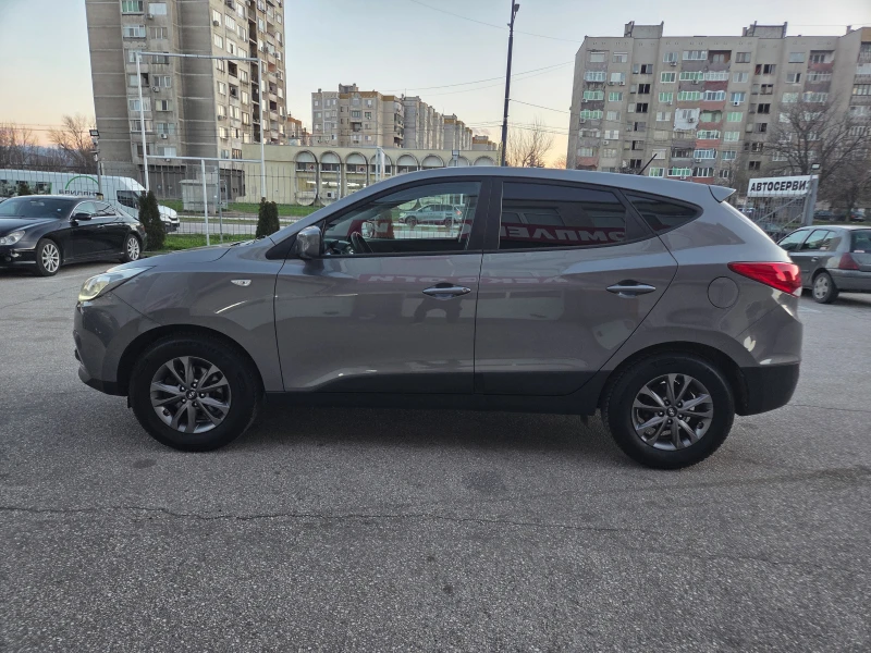 Hyundai IX35 1.6i-Gaz.Inj., снимка 2 - Автомобили и джипове - 53525898