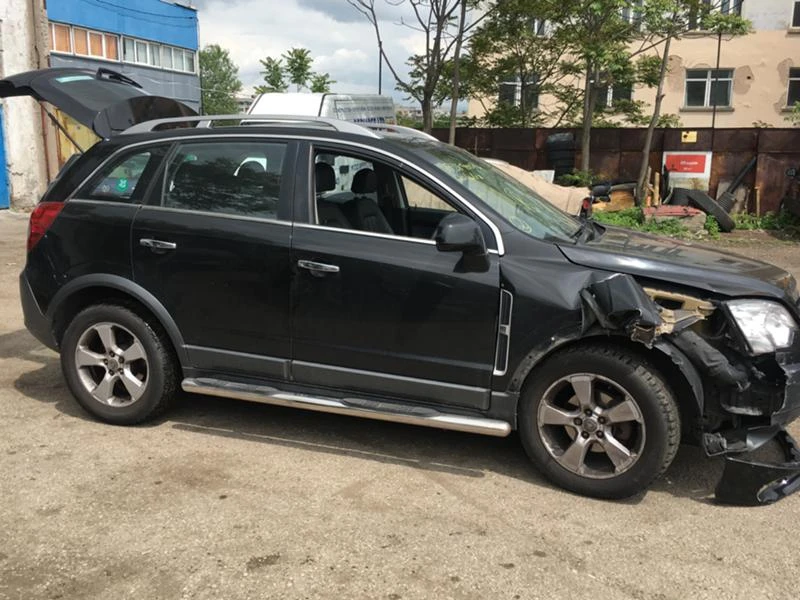 Opel Antara 2.0d Кожа нави ксенон автомат, снимка 11 - Автомобили и джипове - 18265939