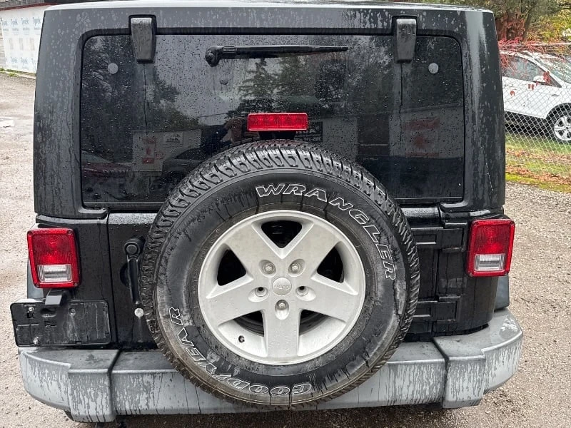 Jeep Wrangler * Sport * CARFAX * БЕЗ ПЪРВОНАЧАЛНА ВНОСКА - изображение 4