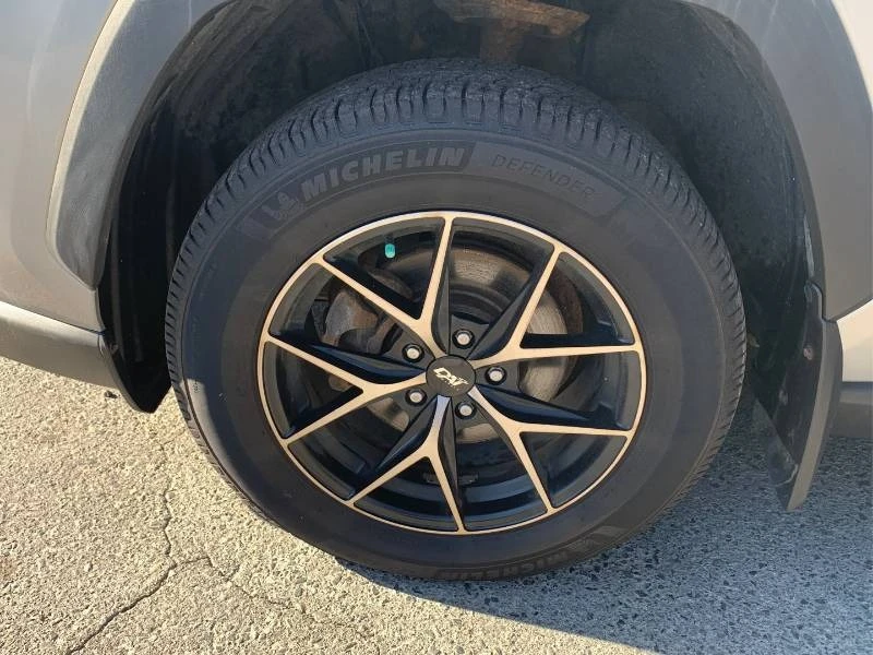 Toyota Rav4 * AWD * LE * ОТ ТОЙОТА * CARFAX, снимка 9 - Автомобили и джипове - 55950762