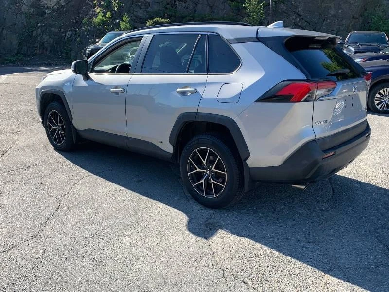 Toyota Rav4 * AWD * LE * ОТ ТОЙОТА * CARFAX, снимка 4 - Автомобили и джипове - 55950762