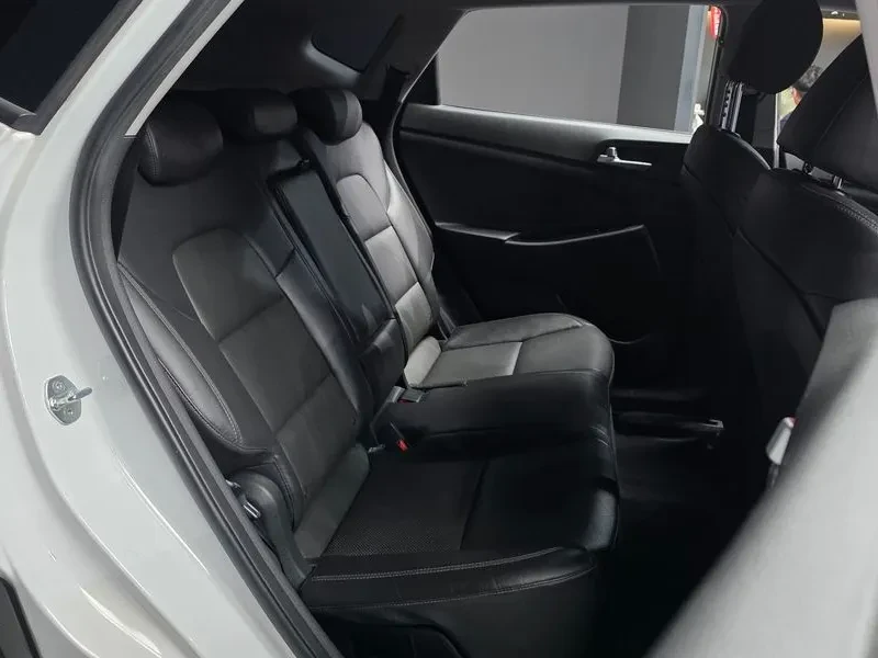 Hyundai Tucson Diesel 2.0 2Wd Smart | Mobile.bg � ����������� 12