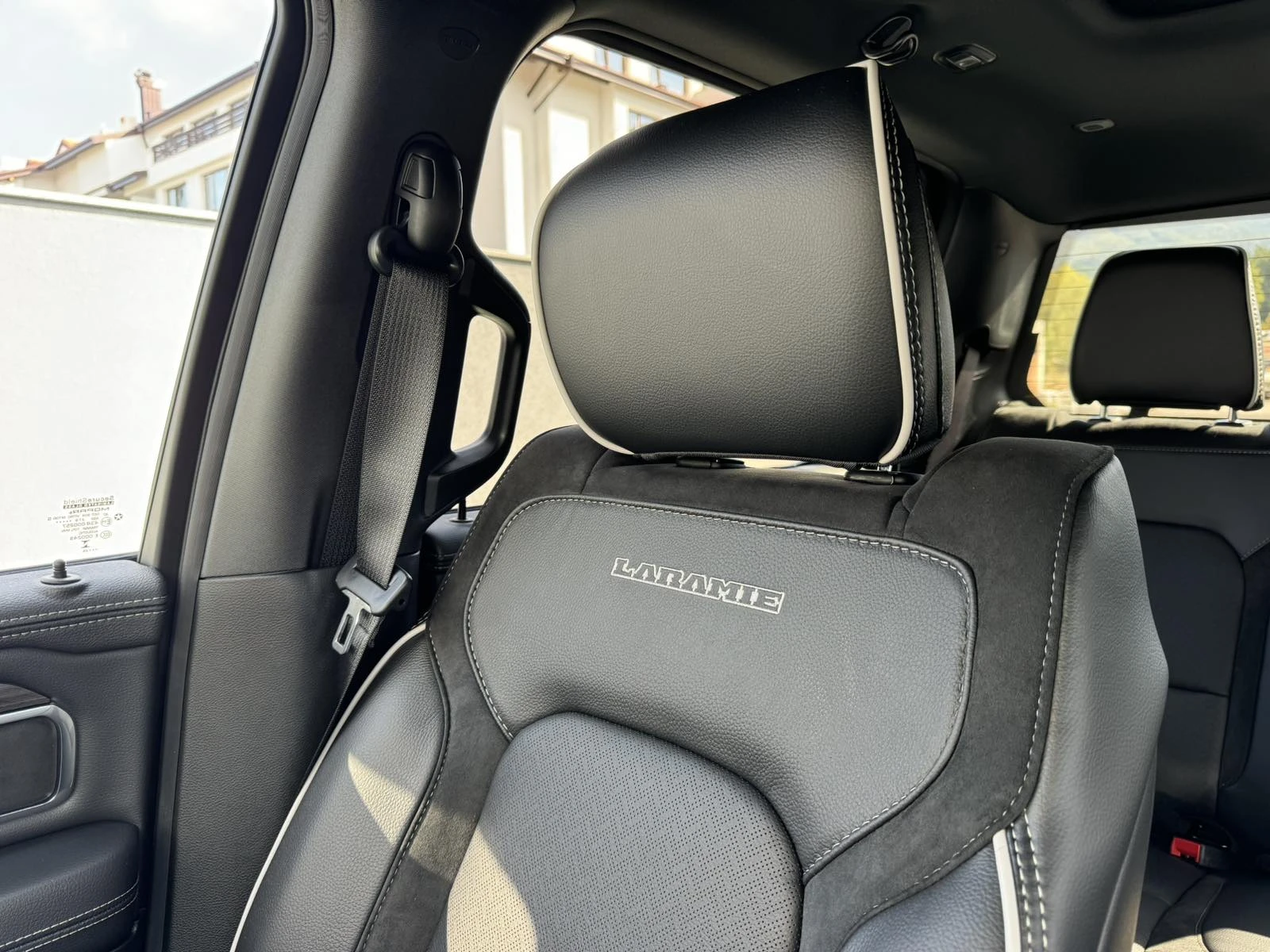 Dodge RAM 1500  2025 LARAMIE SPORT 3.0l HURRICANE TURBO | Mobile.bg   16