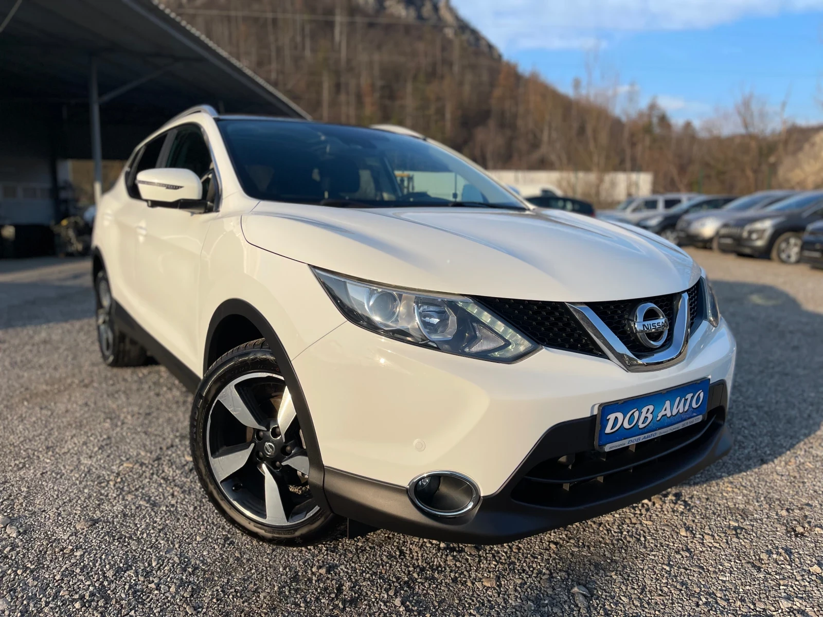 Nissan Qashqai 1.6DCI-AVTOMAT-LED-PANORAMA-KEYLESS GO-CAMERI 360  - изображение 7