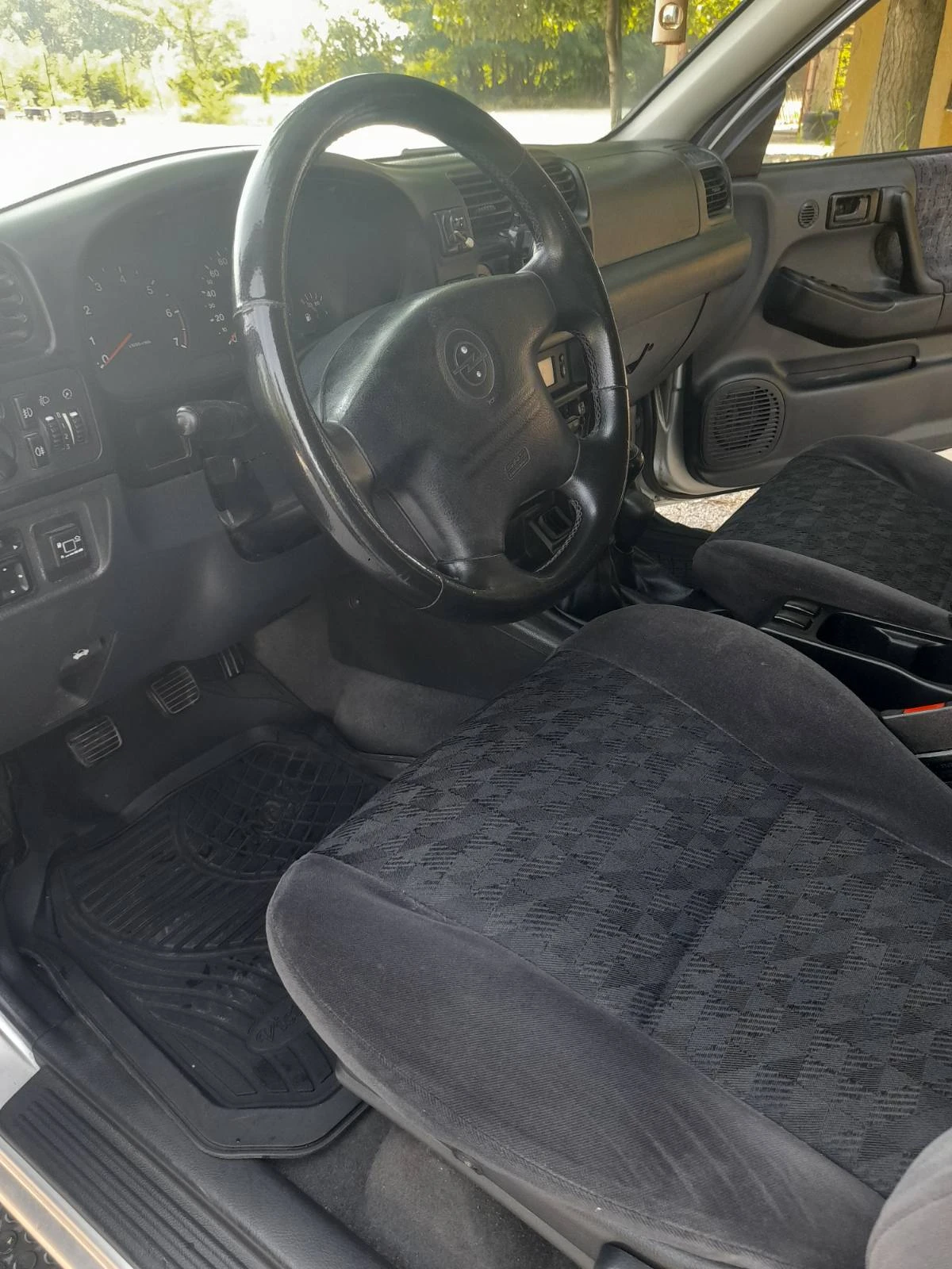 Opel Frontera  - изображение 8