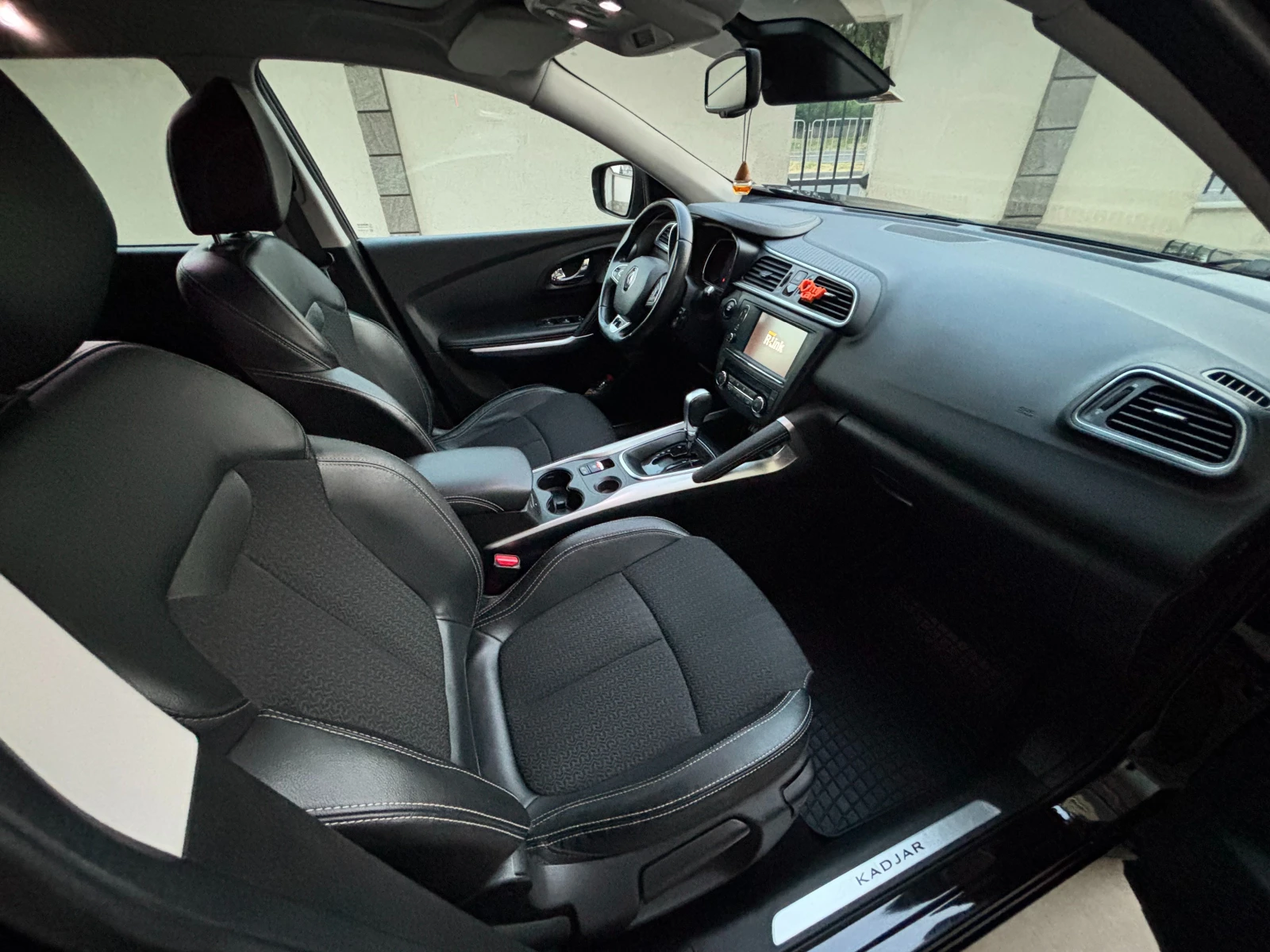 Renault Kadjar dCi 110 к.с. дизел Stop&Start EDC6 - изображение 6