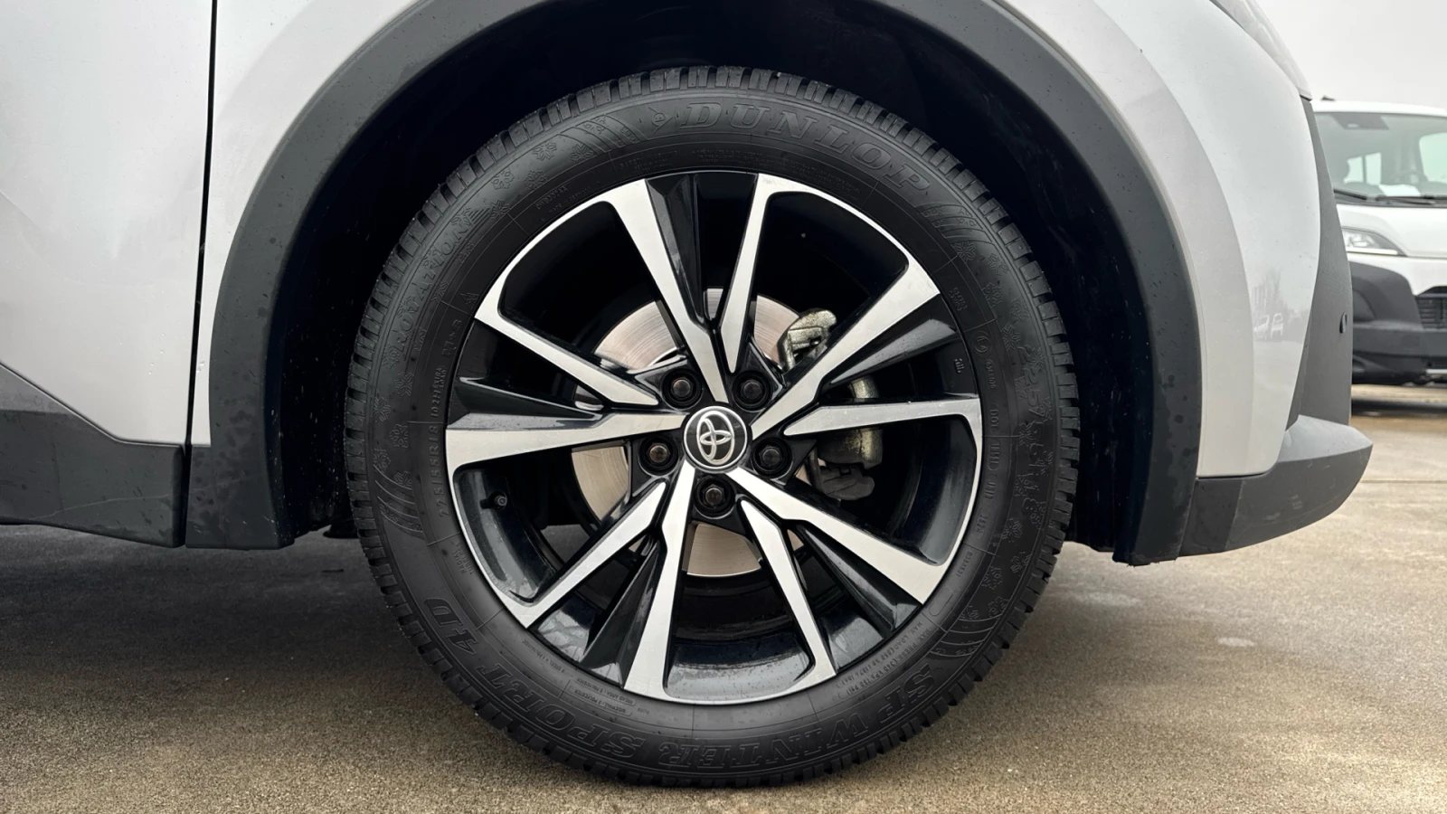 Toyota C-HR 1.8 HEV CLUB | Mobile.bg � ����������� 17