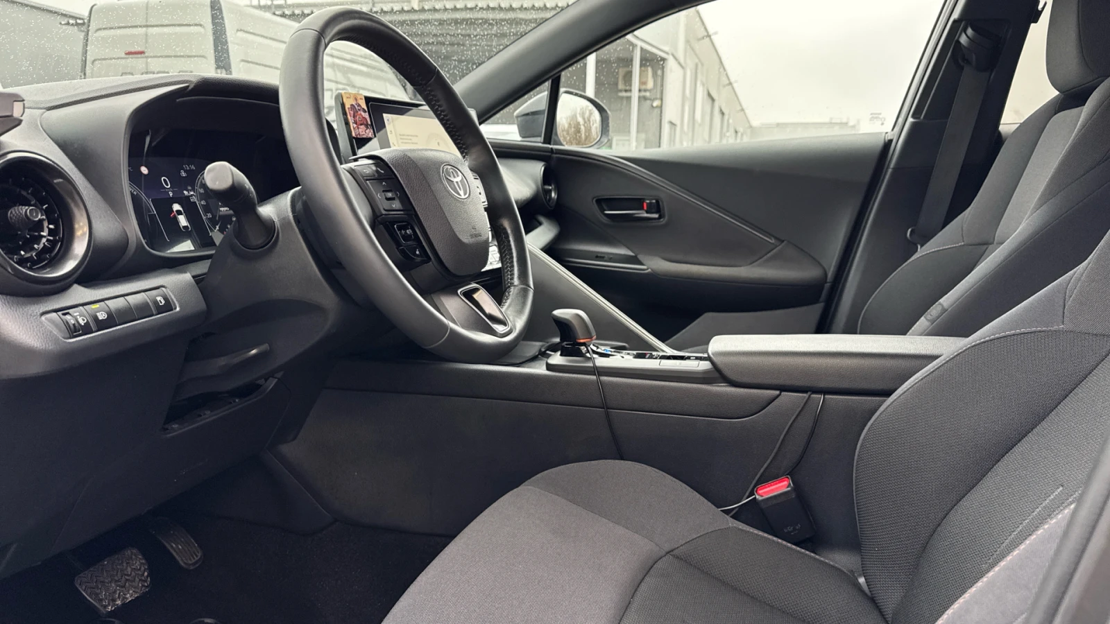 Toyota C-HR 1.8 HEV CLUB | Mobile.bg � ����������� 13