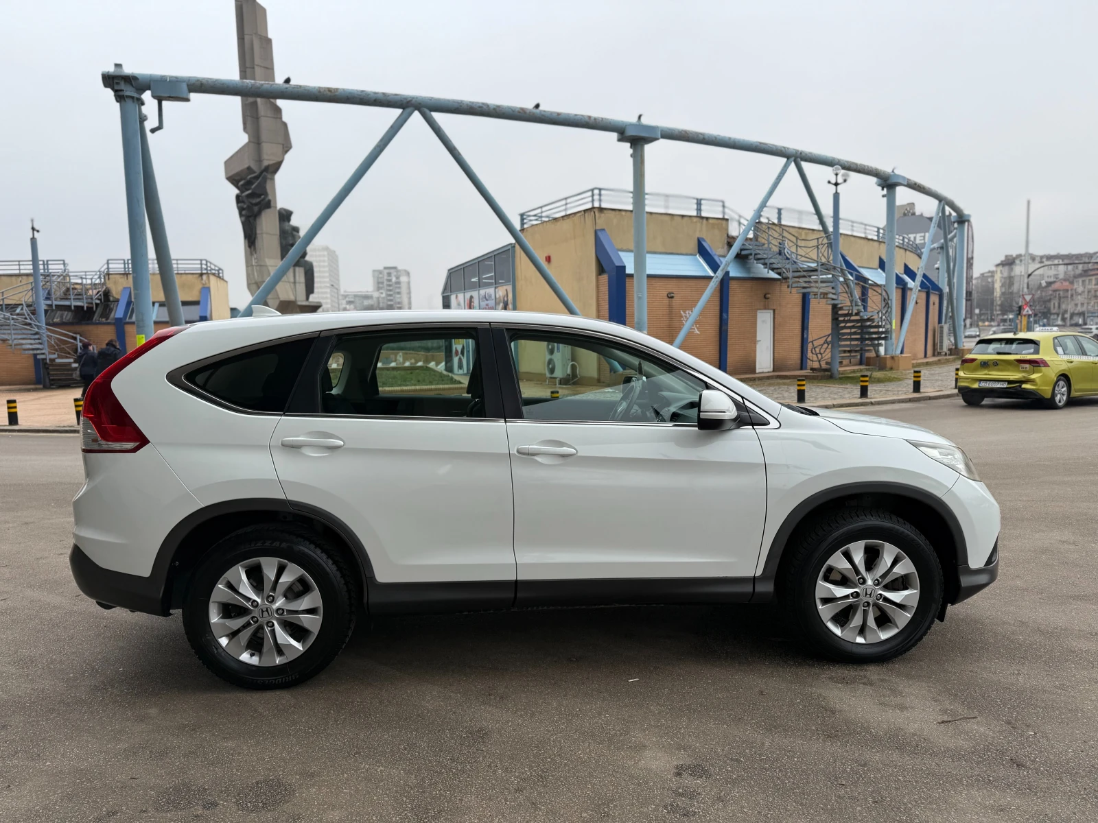 Honda Cr-v 6 МЕСЕЦА ГАРАНЦИЯ/2.2D 150к.с. Автоматик 4х4 - изображение 5