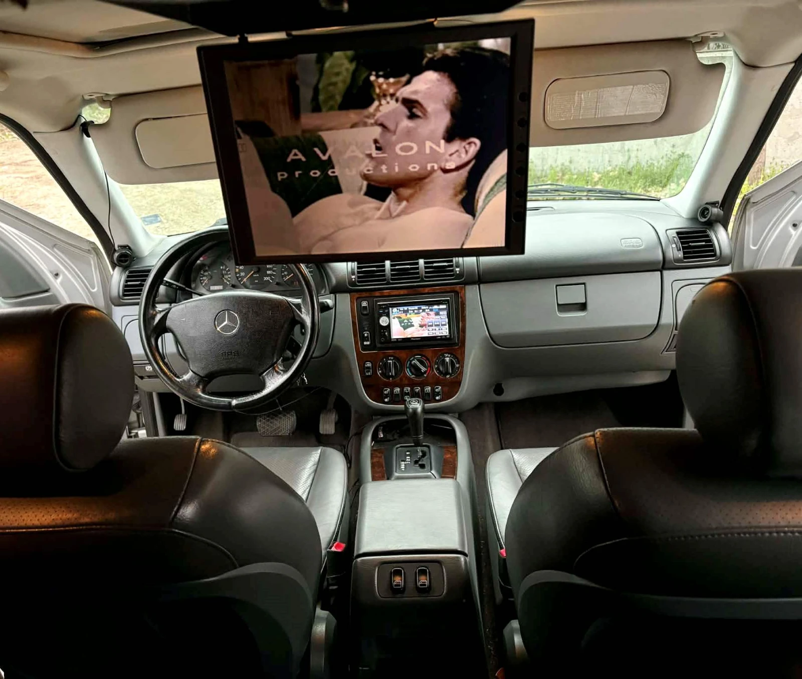 Mercedes-Benz ML 320 3.2 Газ Инж. Нави * AMG* LOW RANGE, снимка 10 - Автомобили и джипове - 53953366