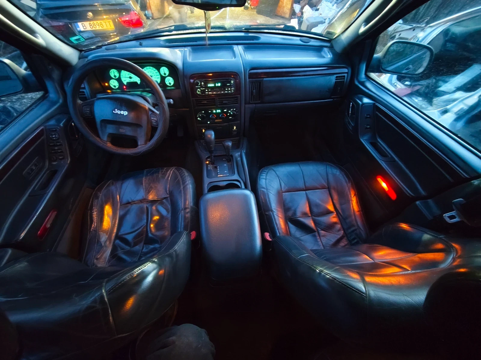 Jeep Grand cherokee 2.7crd Quadra-Drive, снимка 8 - Автомобили и джипове - 54012629