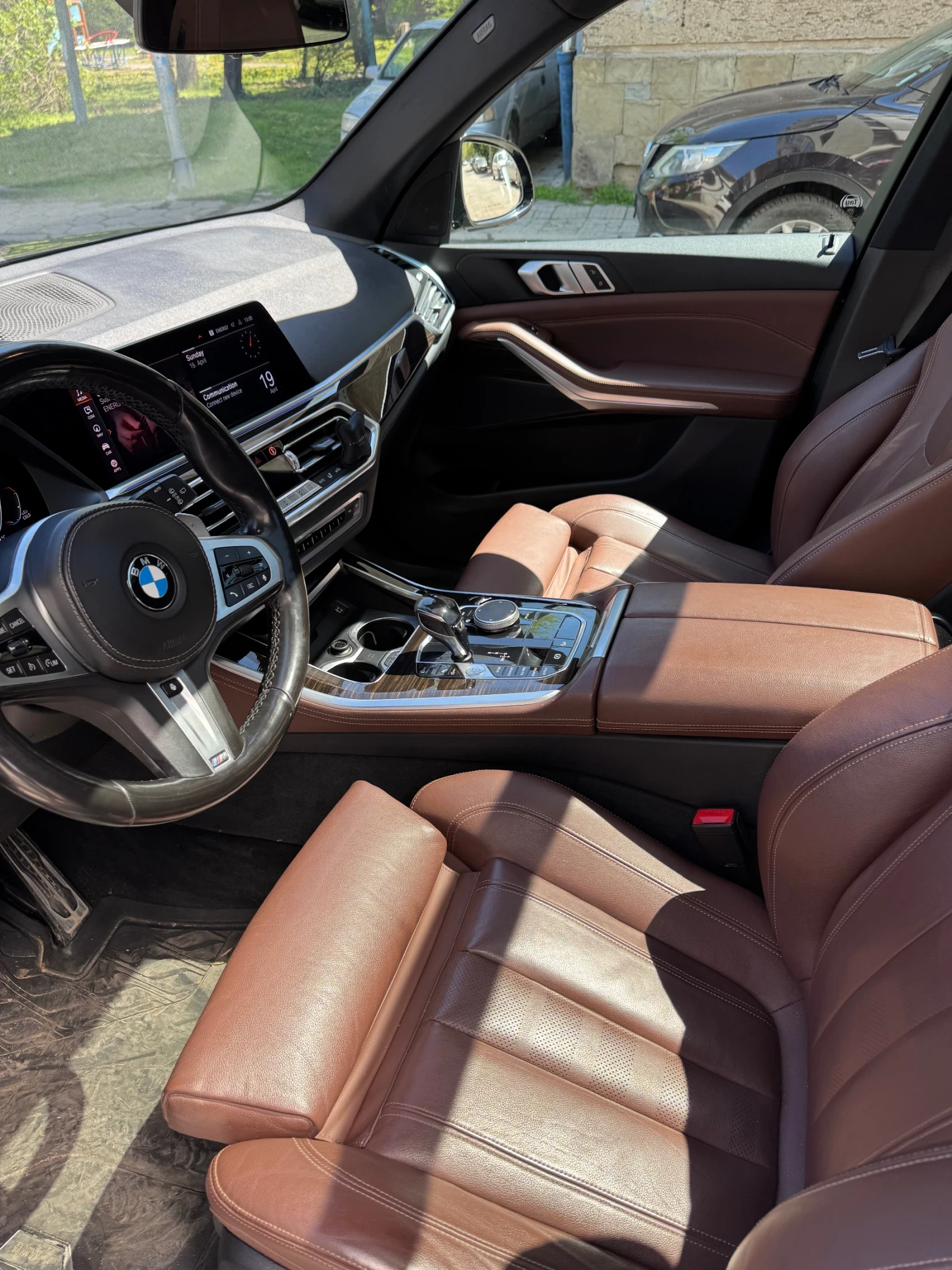 BMW X5 40i // M Пакет, Подгрев, Head Up, Керамика, снимка 5 - Автомобили и джипове - 54255787