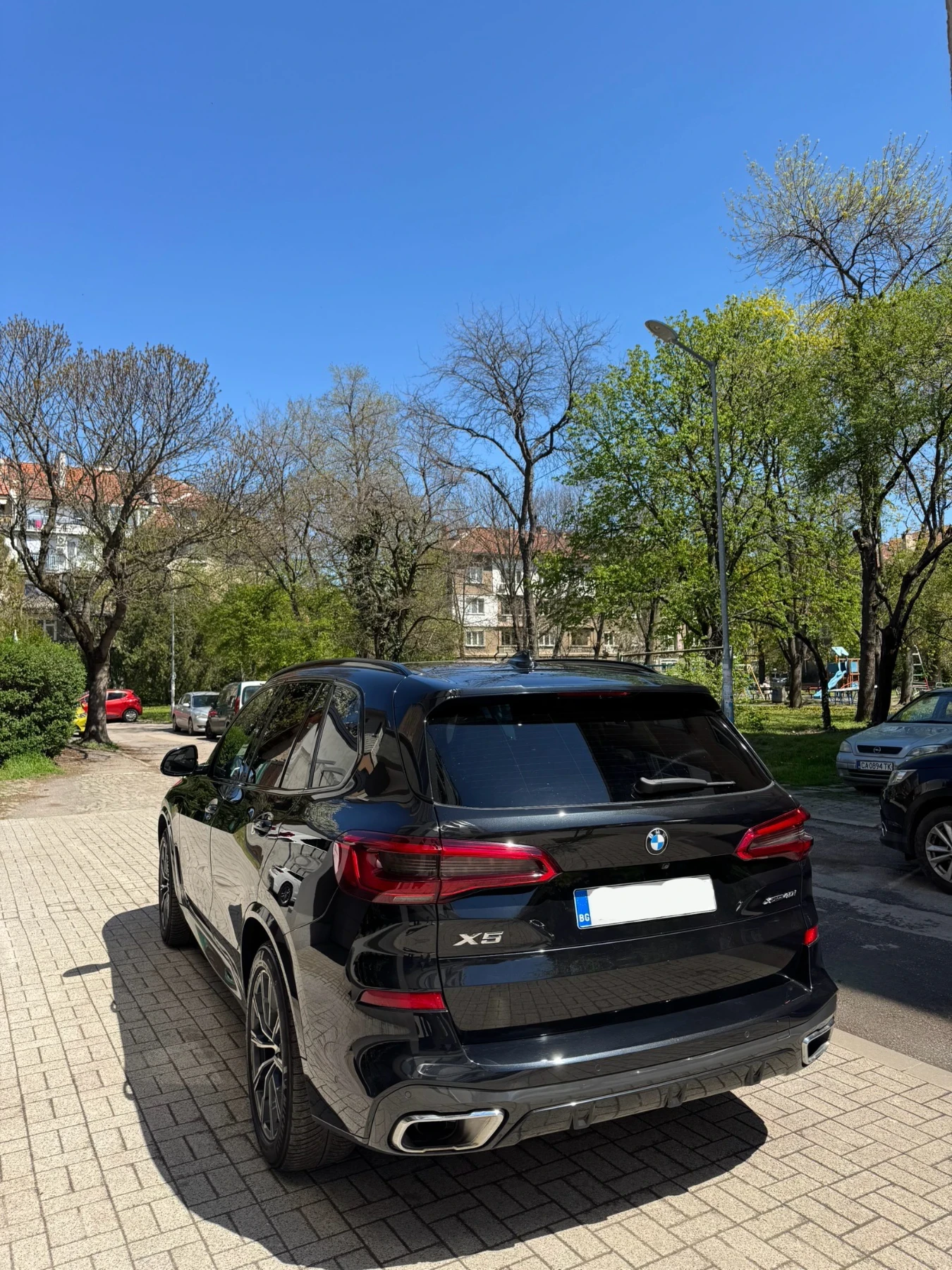 BMW X5 40i // M Пакет, Подгрев, Head Up, Керамика, снимка 3 - Автомобили и джипове - 54255787