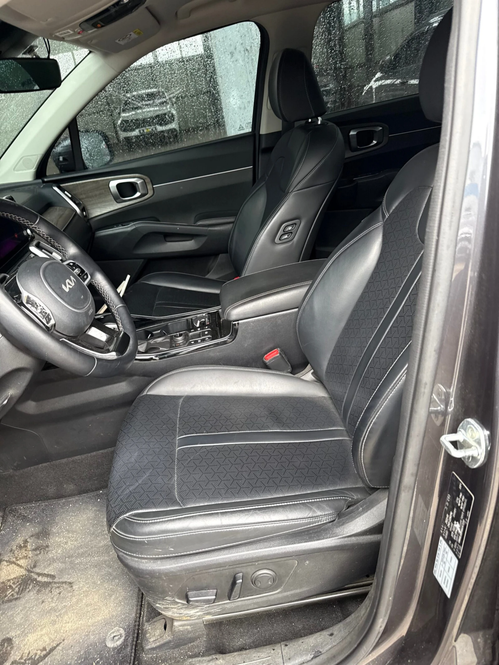 Kia Sorento 2.2 CRDI 4x4 - OЧАКВАН ВНОС, снимка 5 - Автомобили и джипове - 54619123