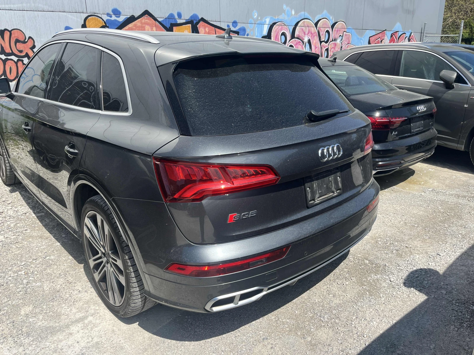 Audi SQ5  ВСИЧКИ ЕКСТРИ ЗА МОДЕЛА / ЦЕНА ДО БЪЛГАРИЯ !!!, снимка 5 - Автомобили и джипове - 55226302