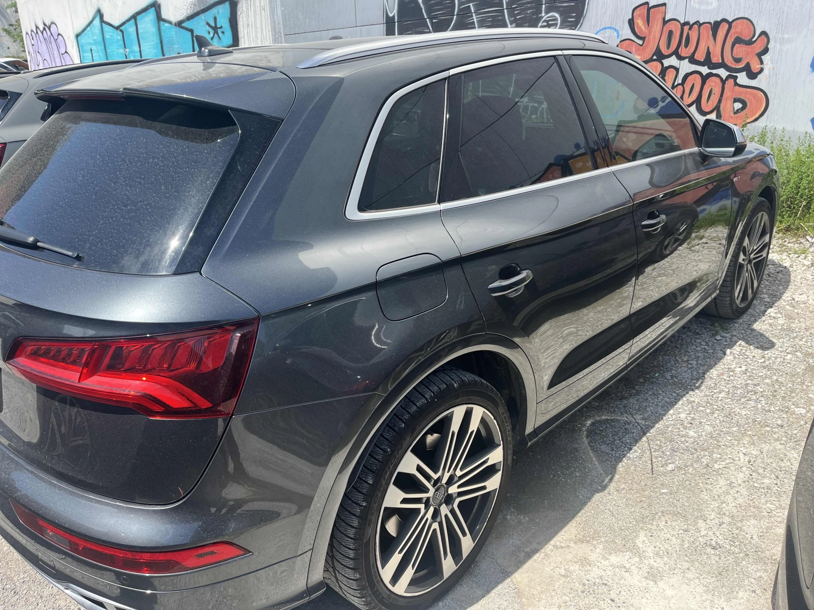 Audi SQ5  ВСИЧКИ ЕКСТРИ ЗА МОДЕЛА / ЦЕНА ДО БЪЛГАРИЯ !!!, снимка 4 - Автомобили и джипове - 55226302