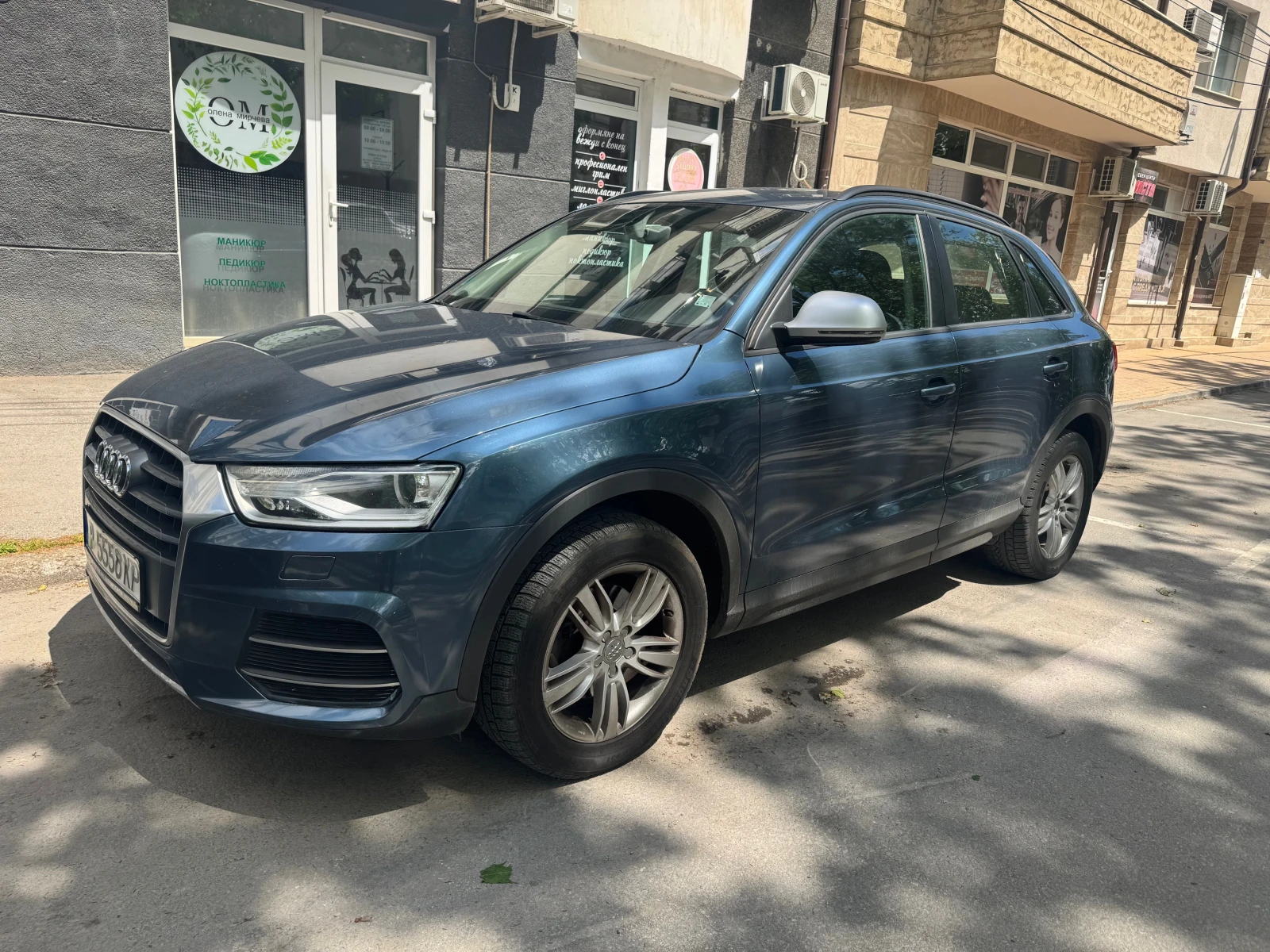 Audi Q3  2.0 TDI, снимка 4 - Автомобили и джипове - 55232946