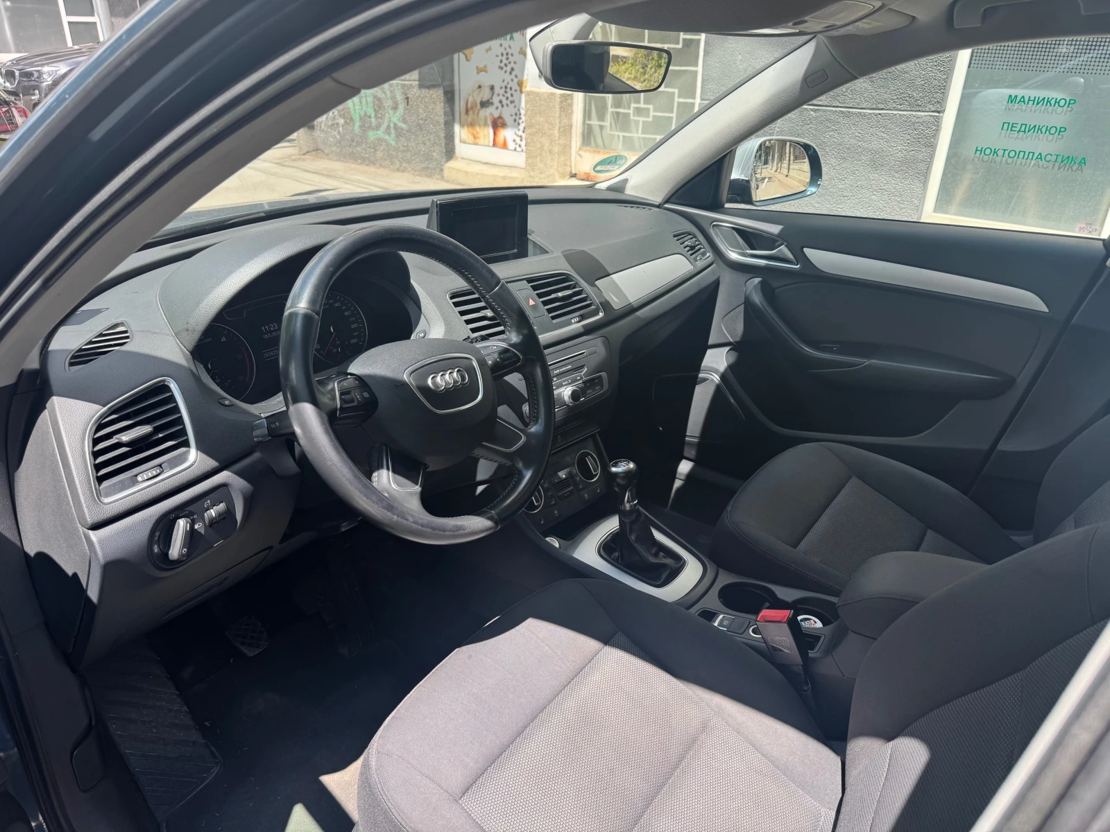 Audi Q3  2.0 TDI, снимка 8 - Автомобили и джипове - 55232946