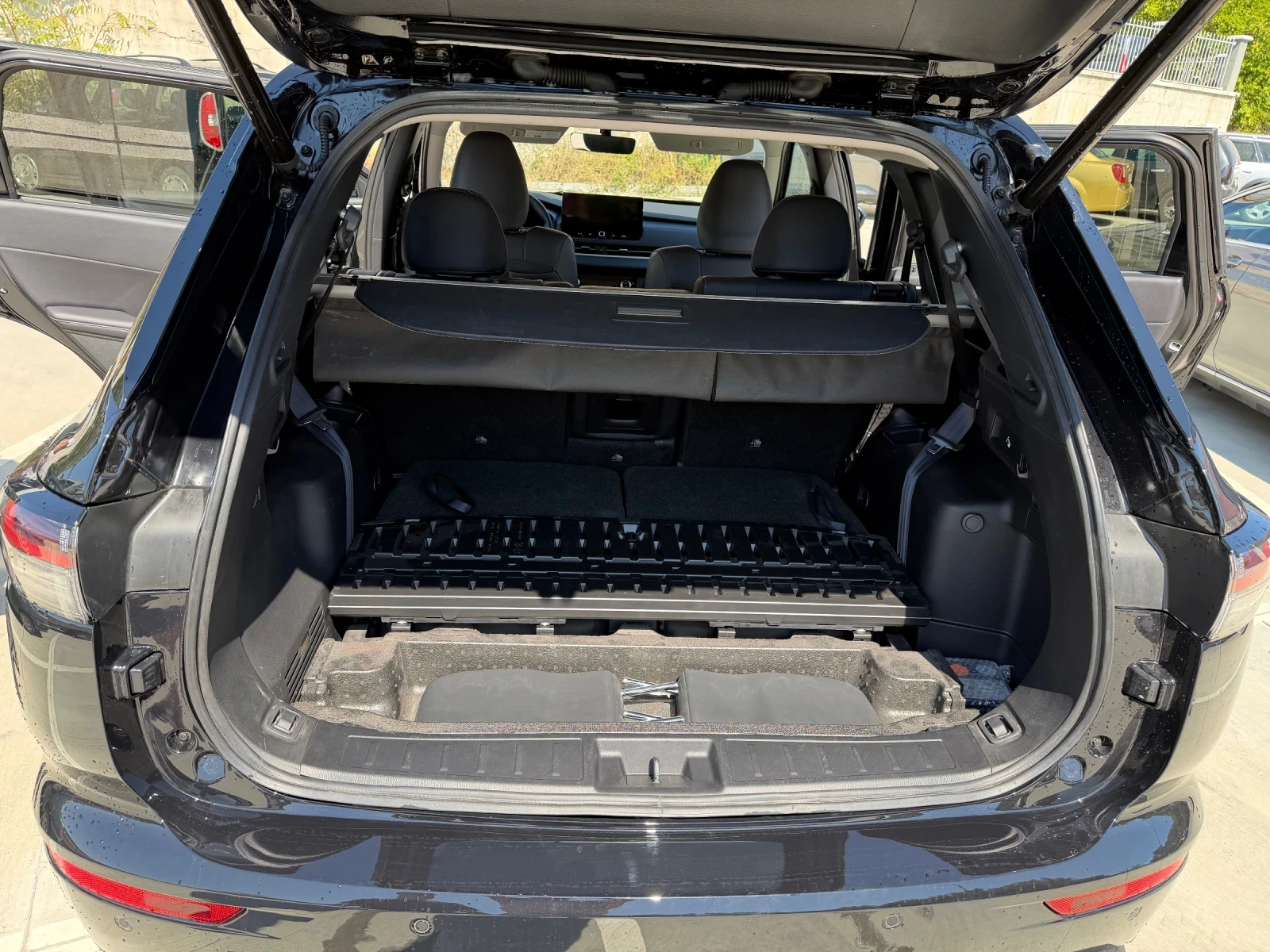 Mitsubishi Outlander, снимка 9 - Автомобили и джипове - 55802220