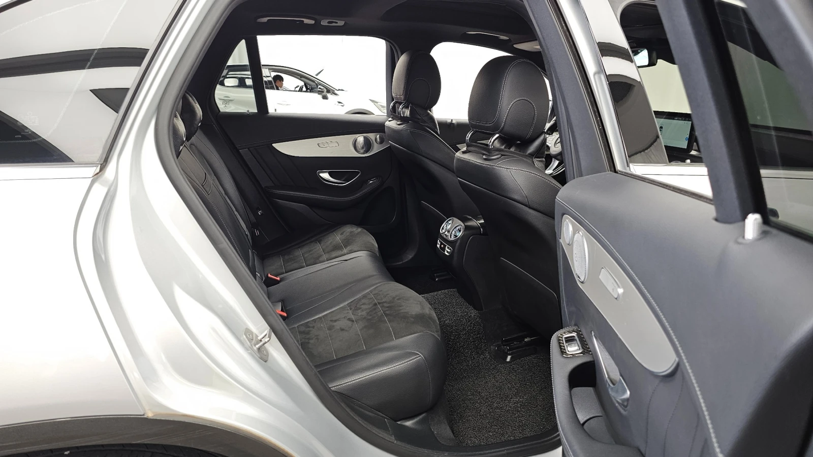 Mercedes-Benz GLC 250 d 4MATIC, снимка 10 - Автомобили и джипове - 55475052