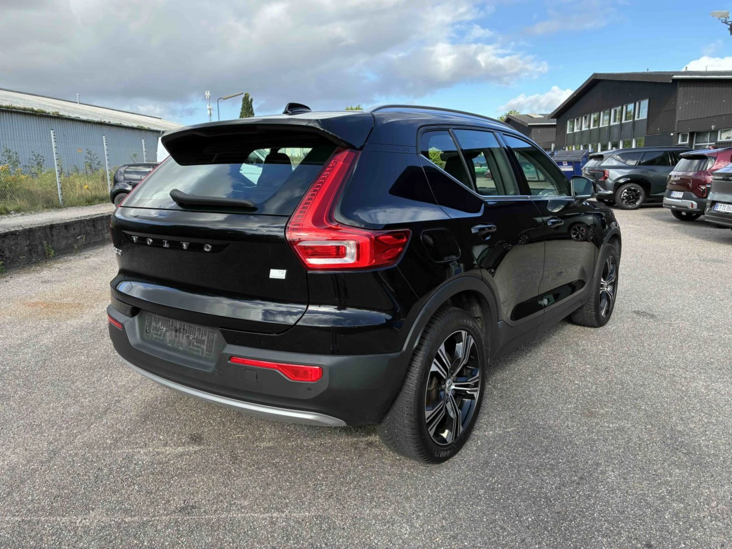 Volvo XC40 1.5 hybrid, снимка 4 - Автомобили и джипове - 55624010