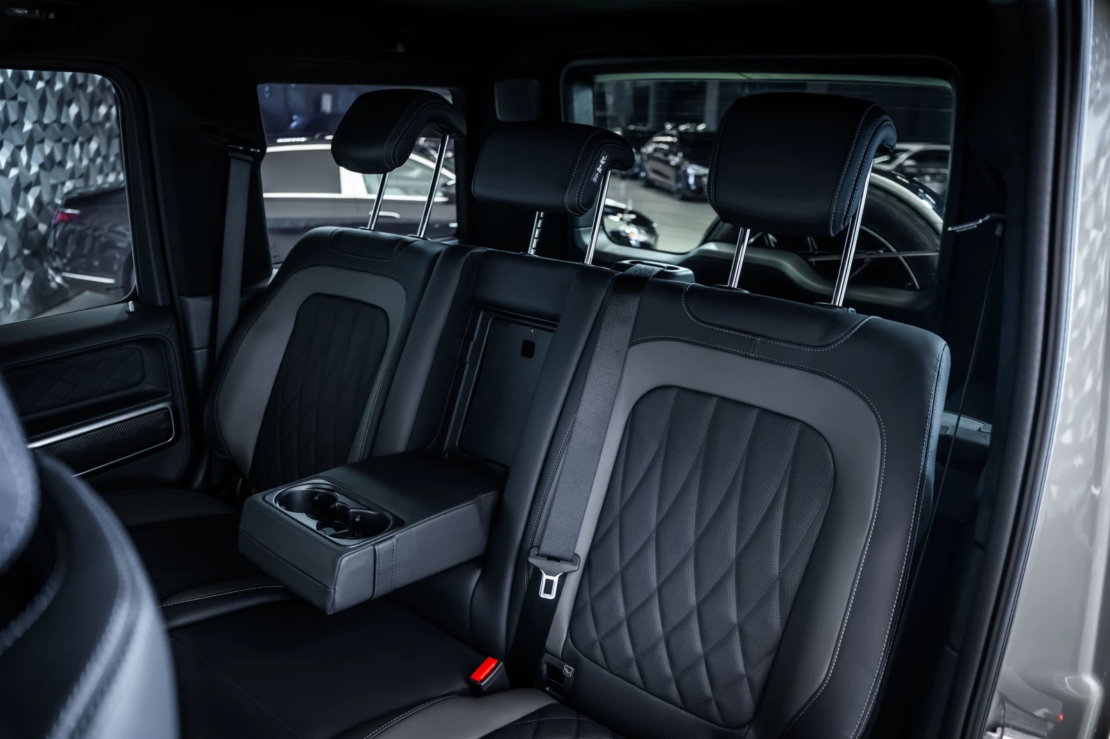 Mercedes-Benz G 63 AMG Carbon Pakcage* Burmester* 360, снимка 16 - Автомобили и джипове - 55706905